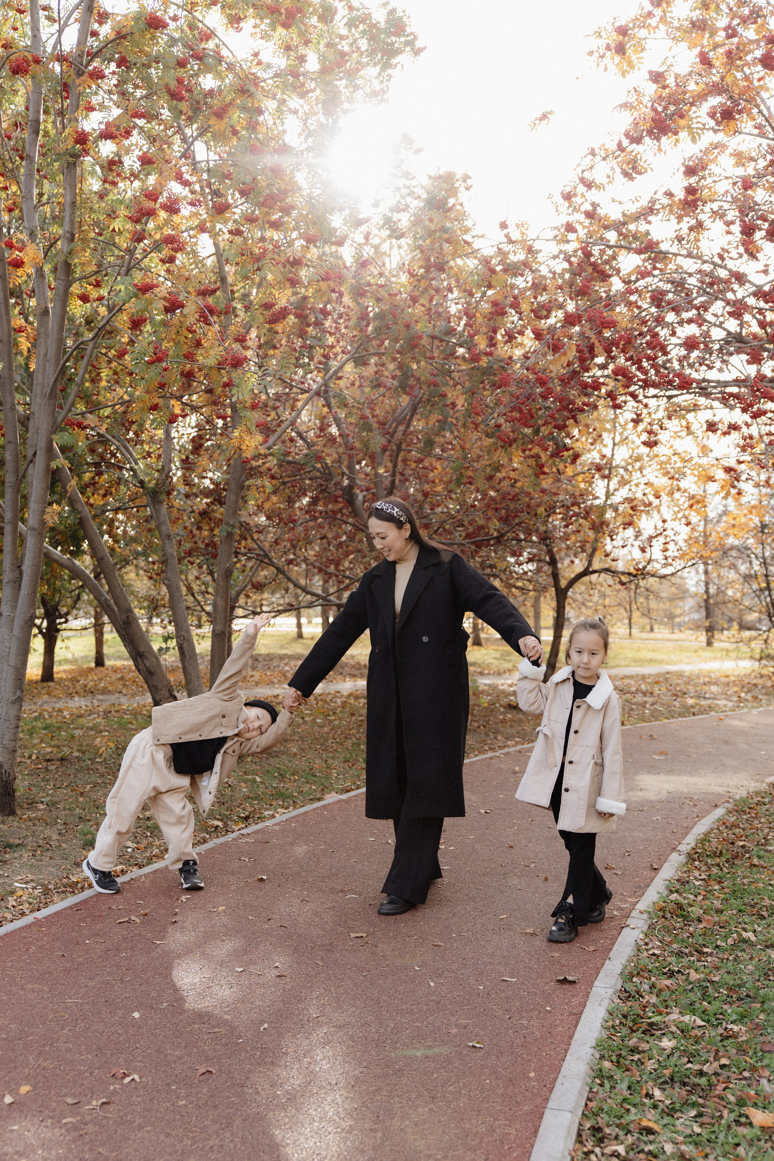 Прогулочная. Семейный и свадебный фотограф в Челябинске Мария Леонтьева