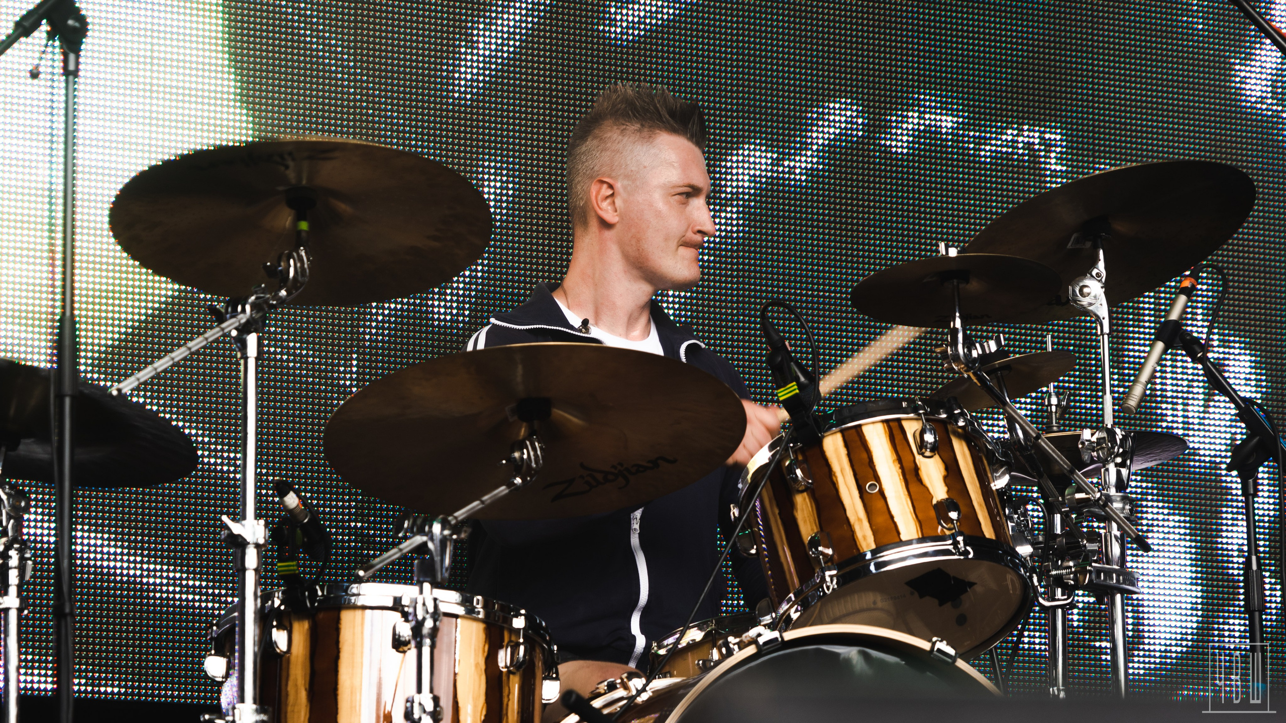 Живой! 2025, День Второй. Человек в Шляпе