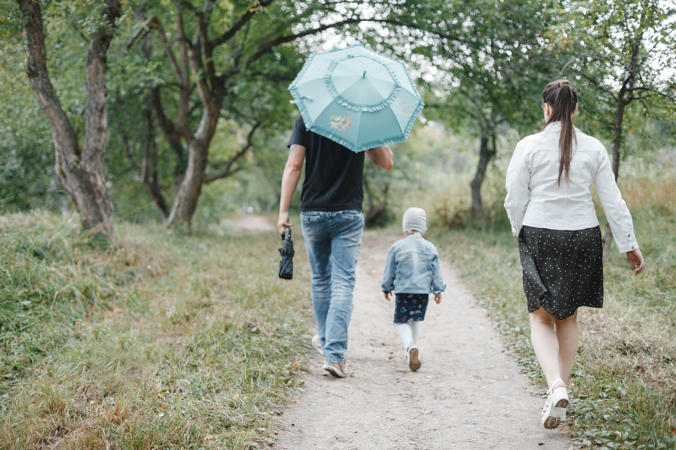 Два зонта и одна шапочка. Евгения Орлова