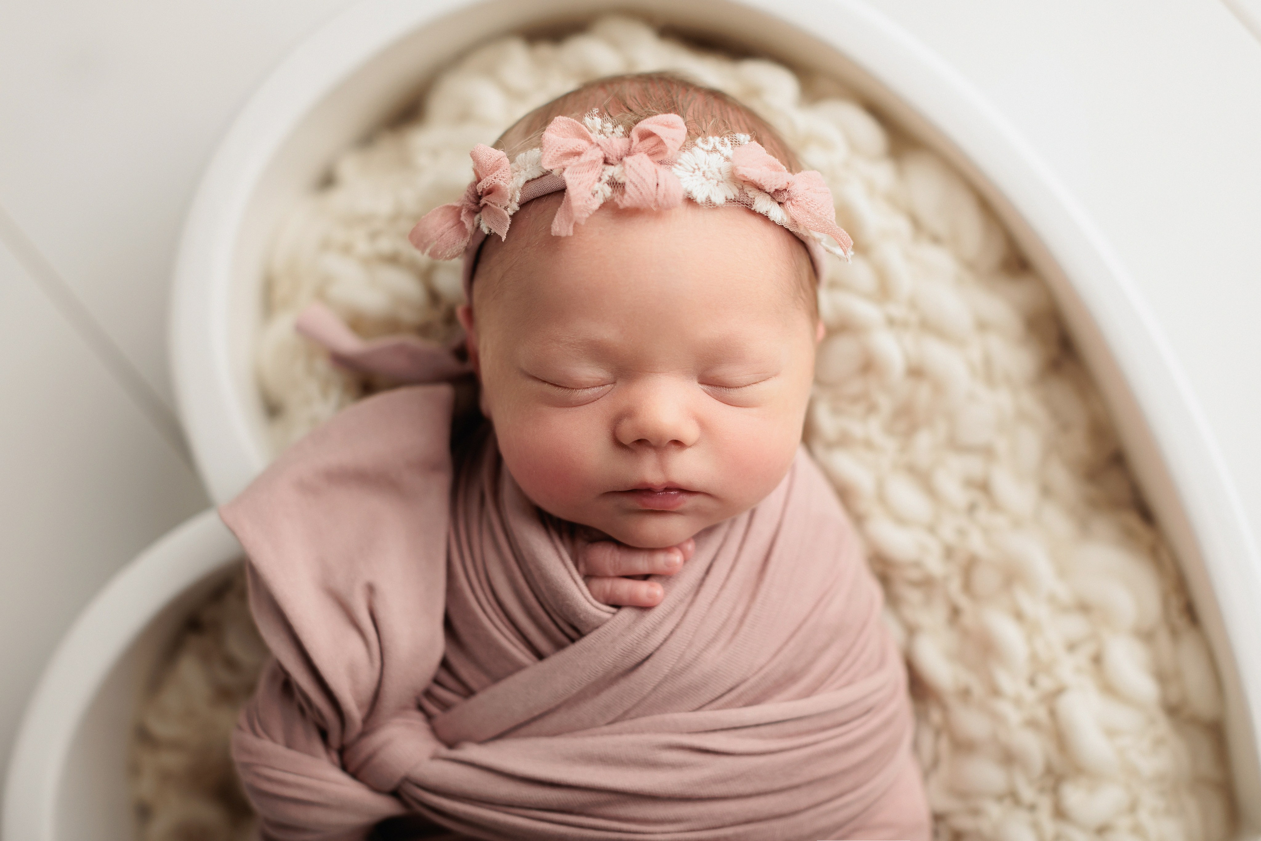 Фотосессия новорожденного серпухов. Семейный фотограф новорождённых в Серпухове Юлия Новикова +79637785957