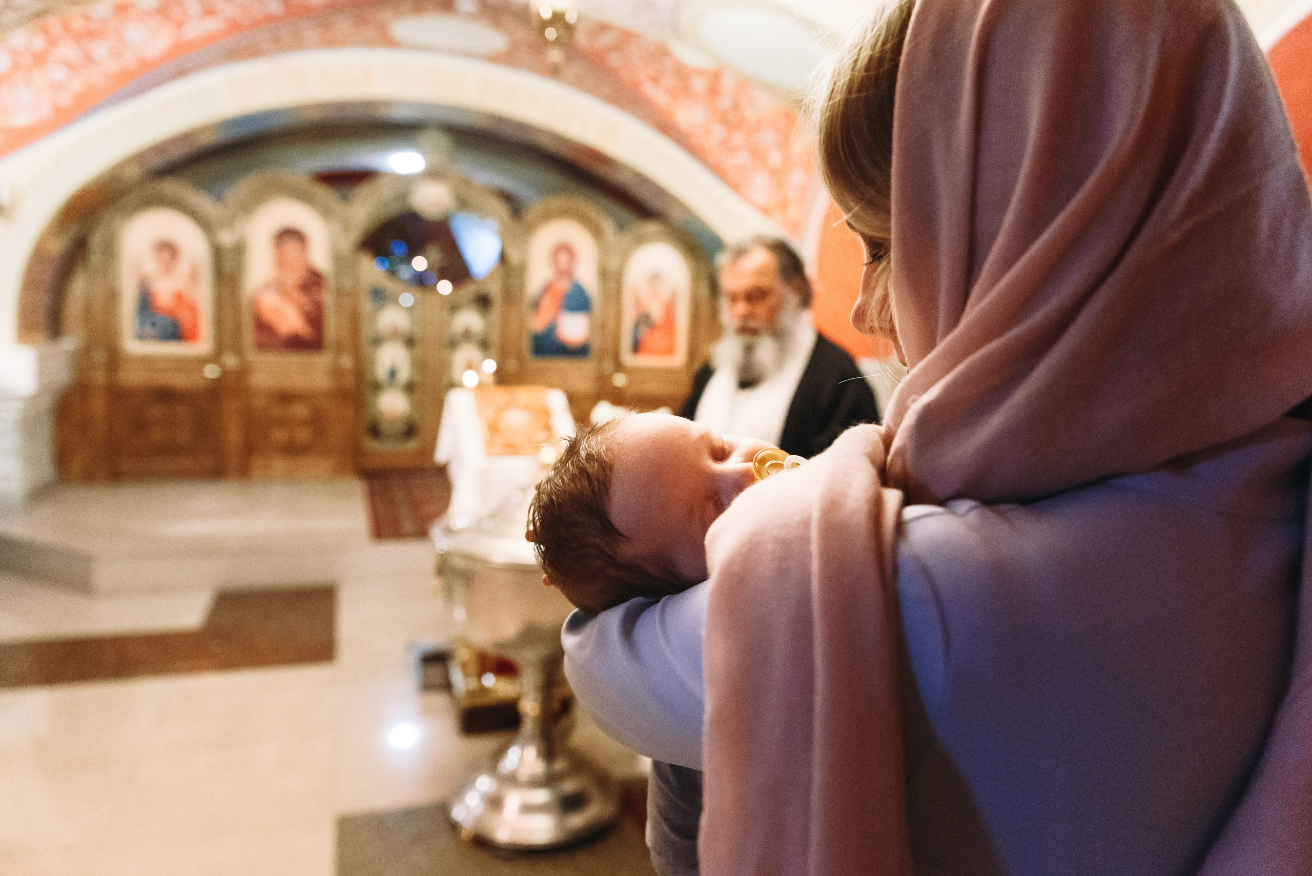 Фотосессия крещения в Минске. Церковь в Уручье. Свадебный и семейный фотограф в Минске Филиппович Александр