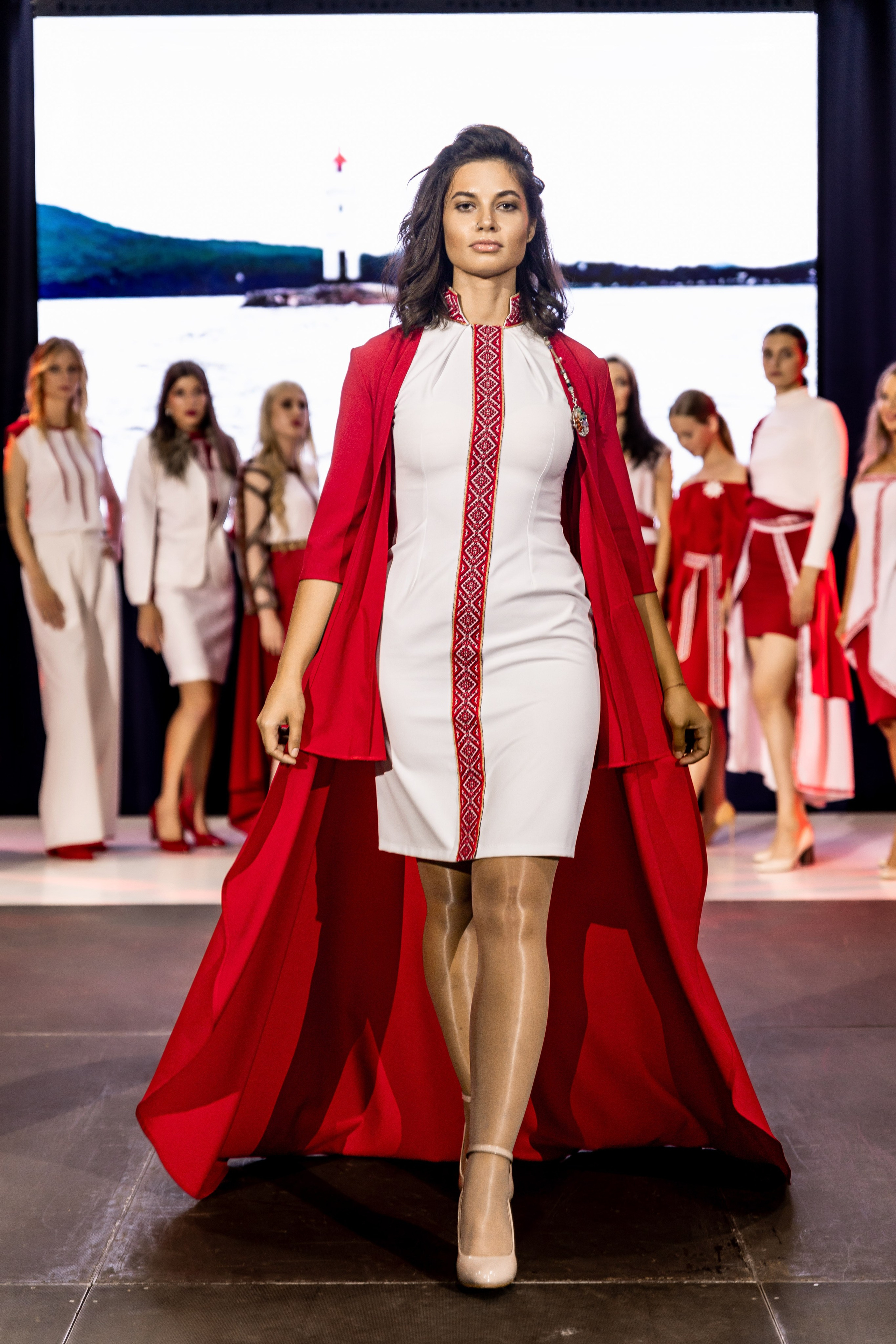 Модное шоу «Fashion V»