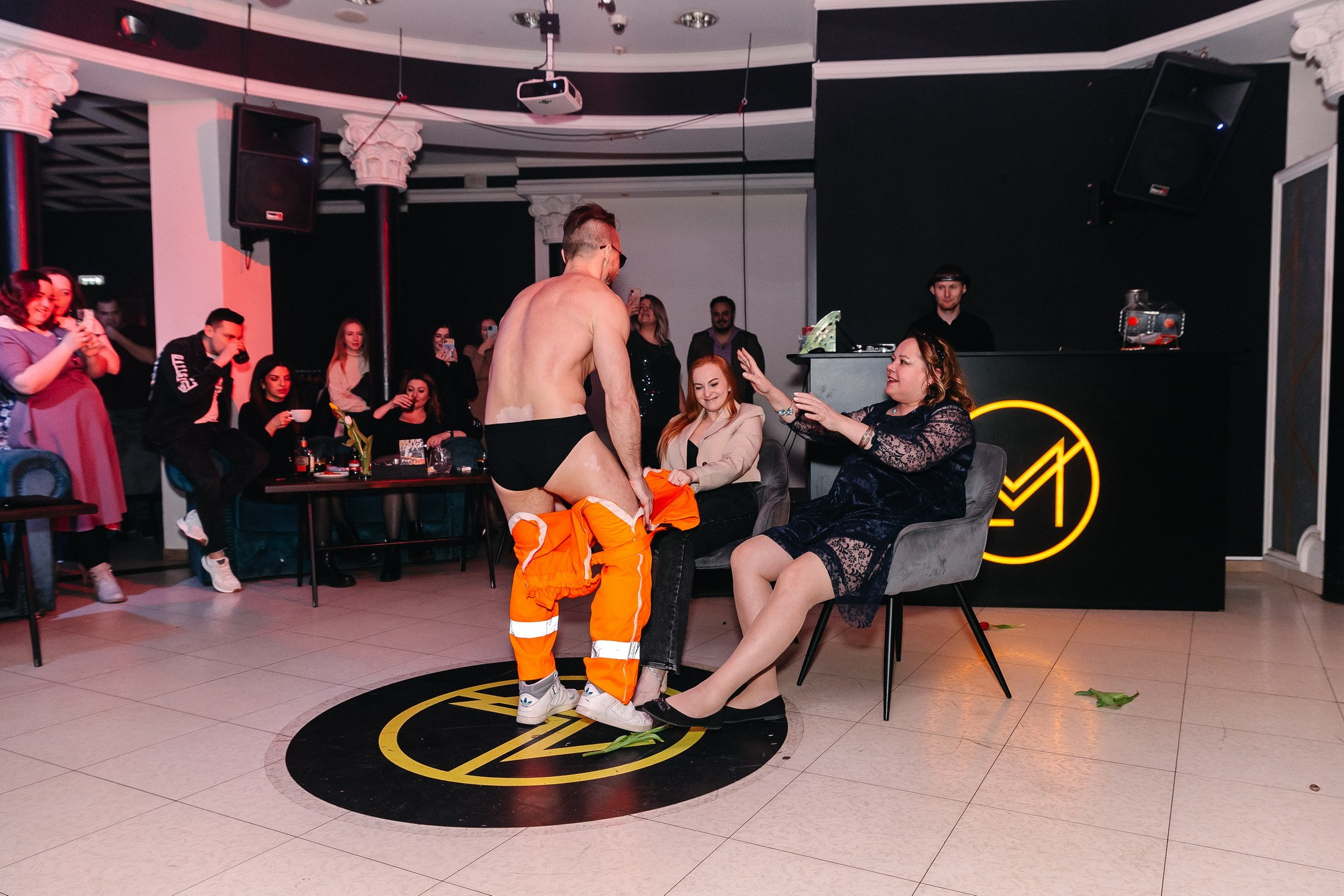 8 марта в лаунж-баре Major 2024. Свадебный, семейный и детский фотограф в Калининграде Елена Кравцова