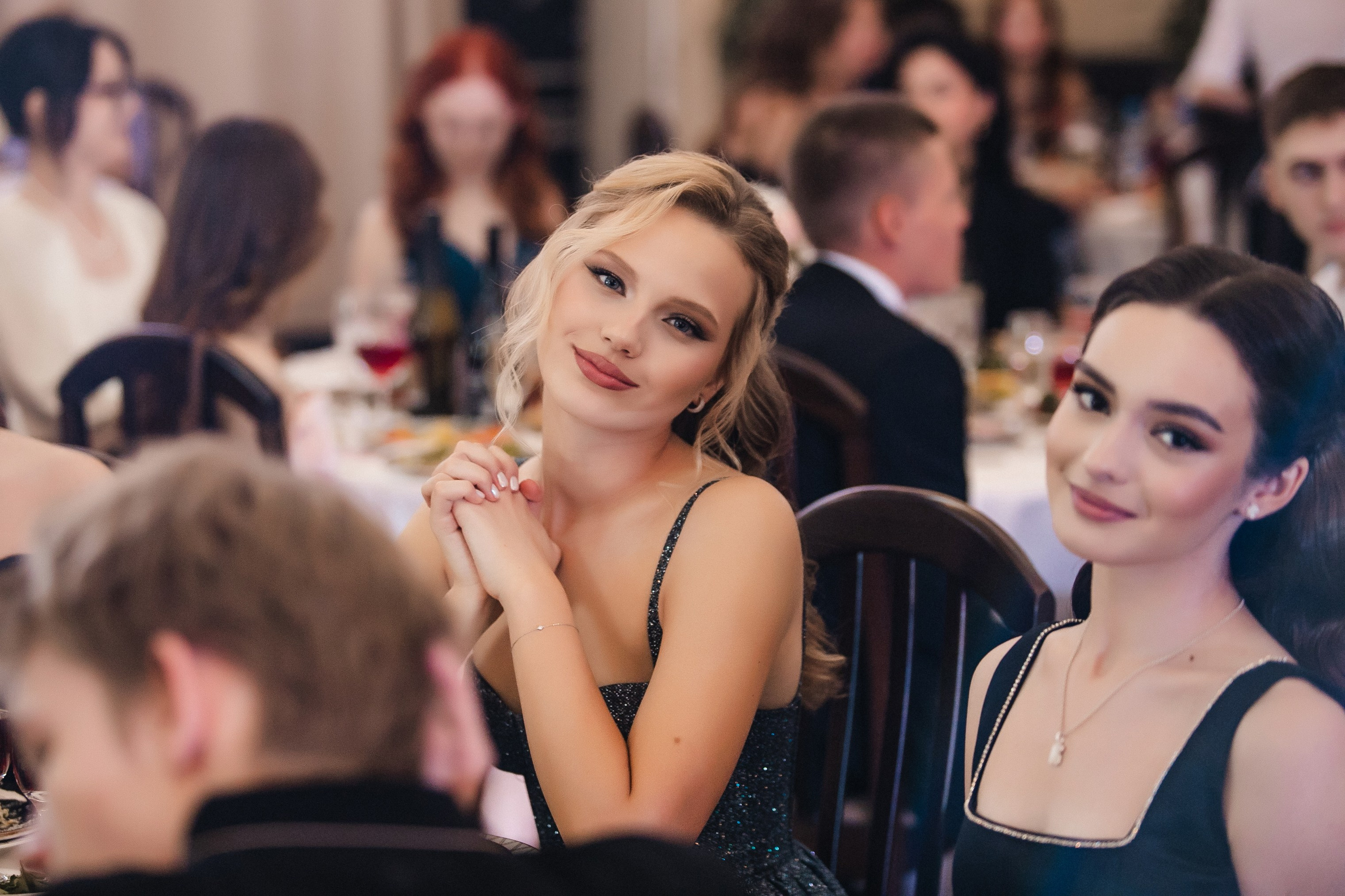 Выпускной Гимназия 1. Роман Урумбаев фотограф Нижневартовск