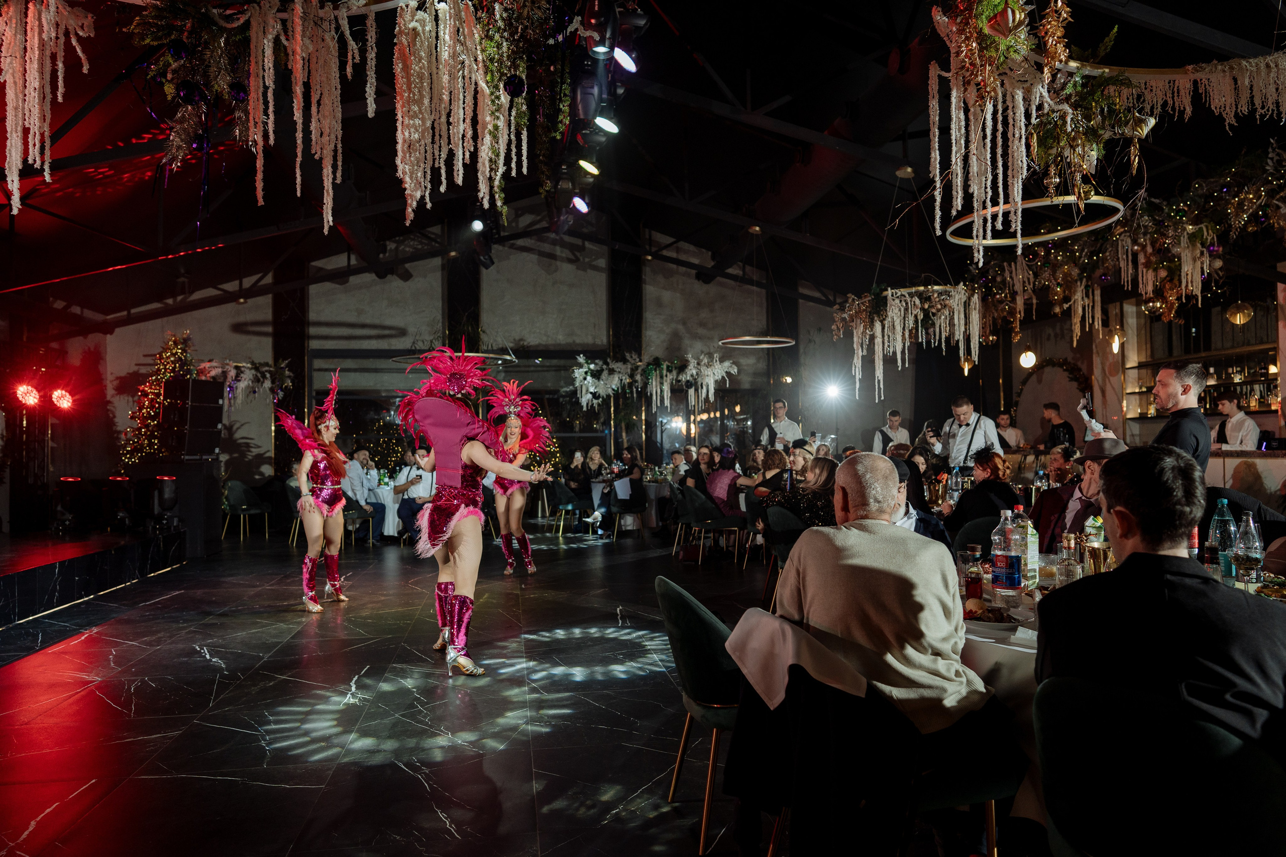 Альбион Тур