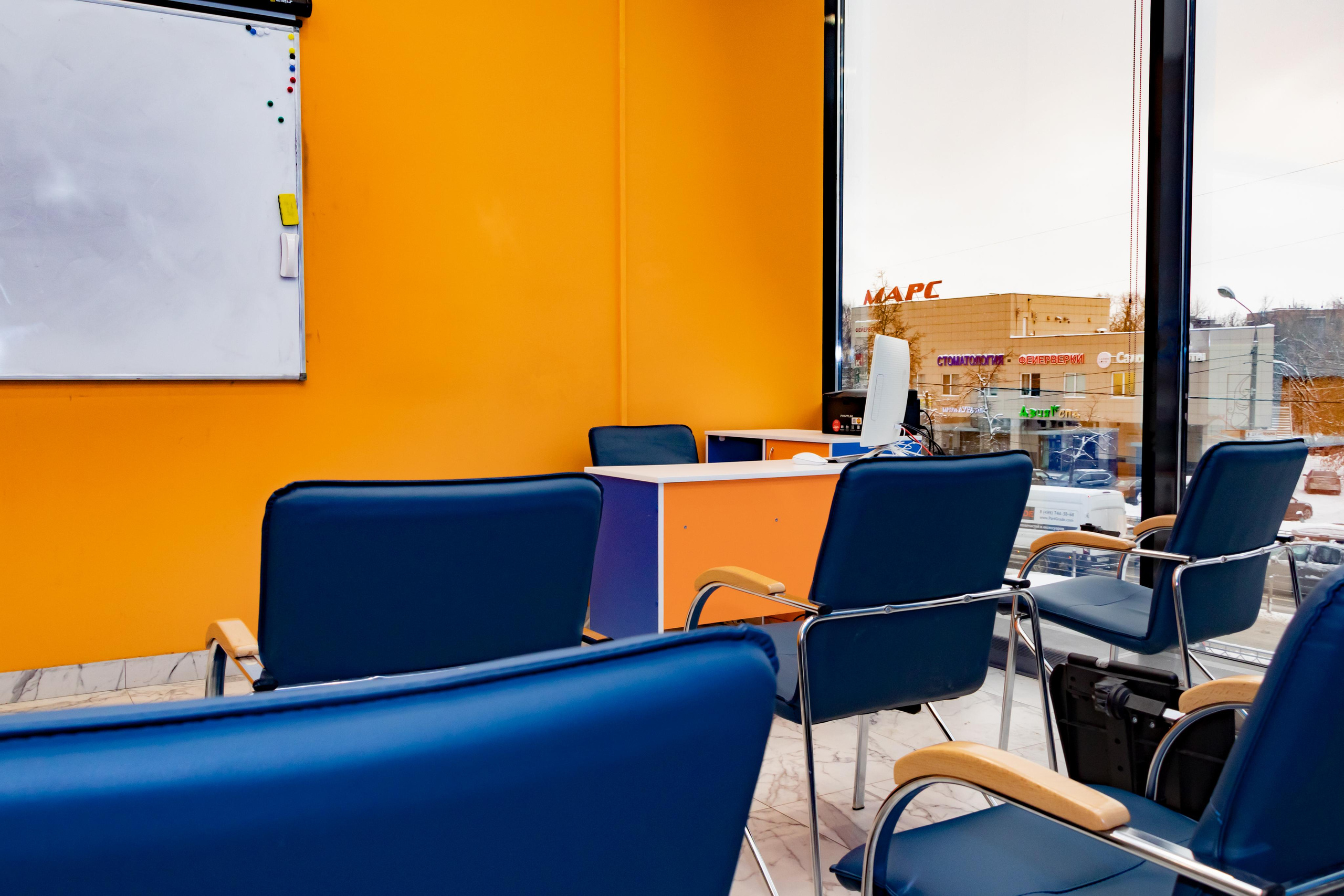 Автошкола «Реал». Лиза Кутанина — семейный фотограф и фотограф беременных в Жуковском