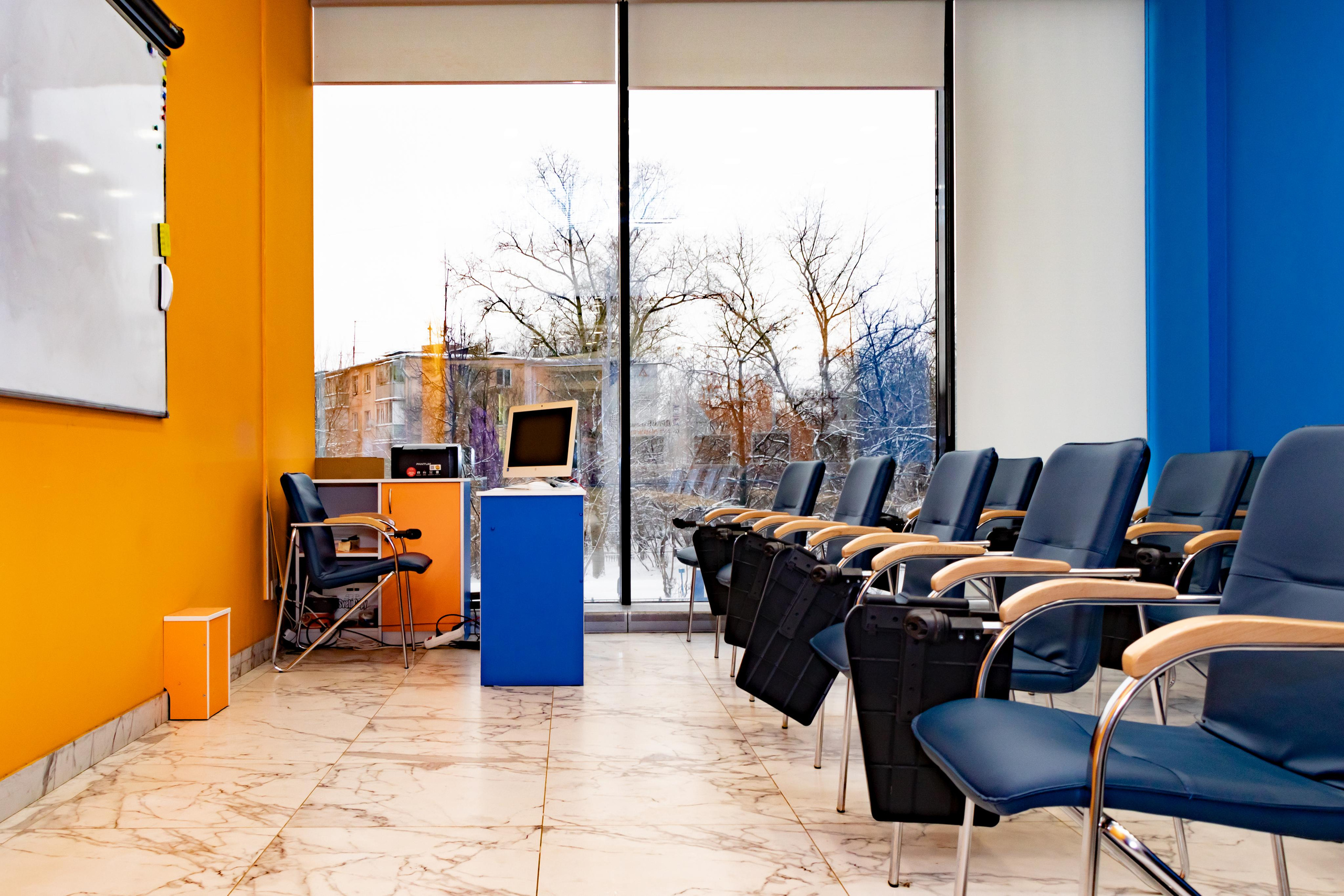 Автошкола «Реал». Лиза Кутанина — семейный фотограф и фотограф беременных в Жуковском