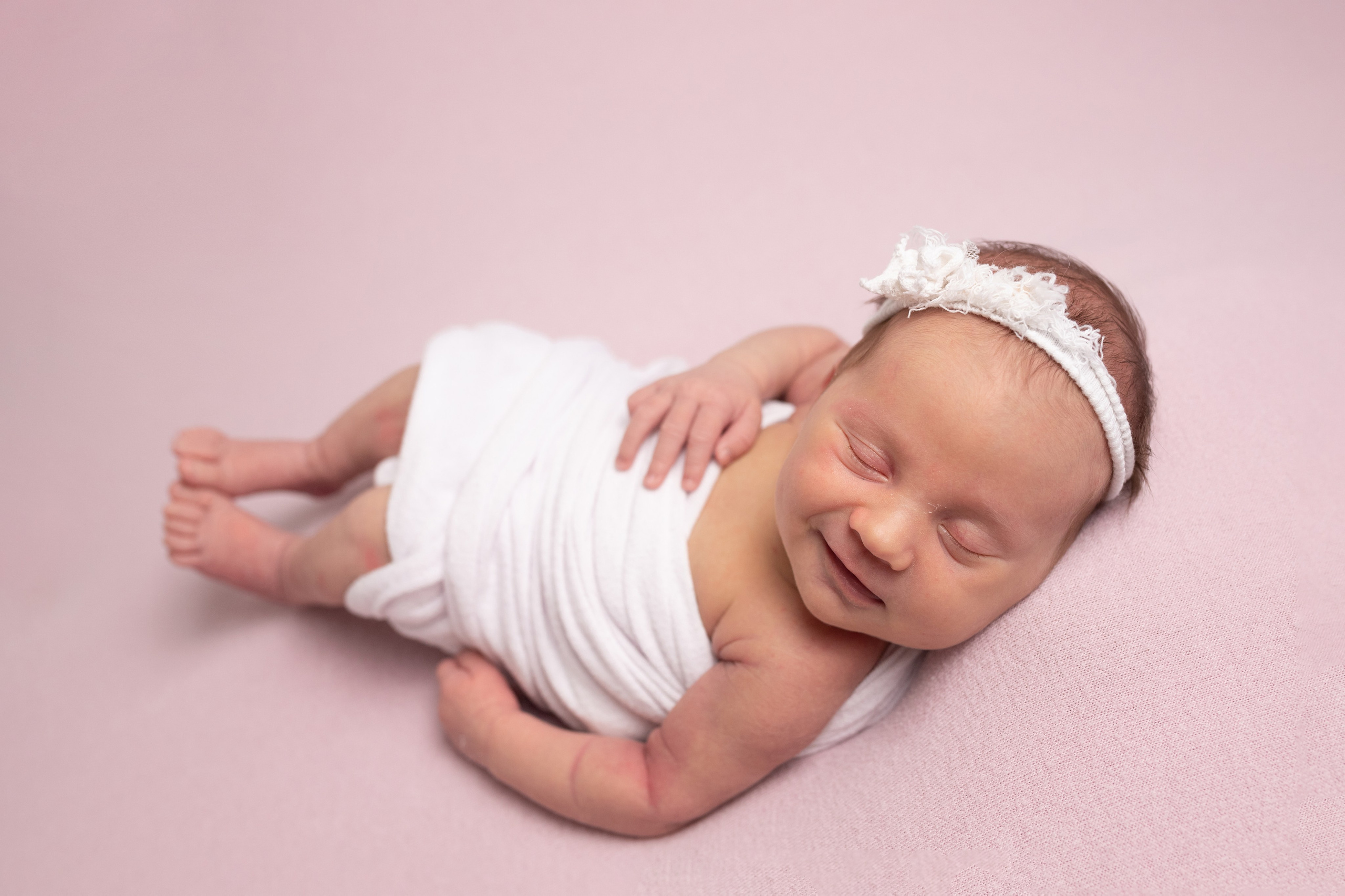 Классический стиль newborn. Фотограф новорождённых Анапа Елена Кушнарь
