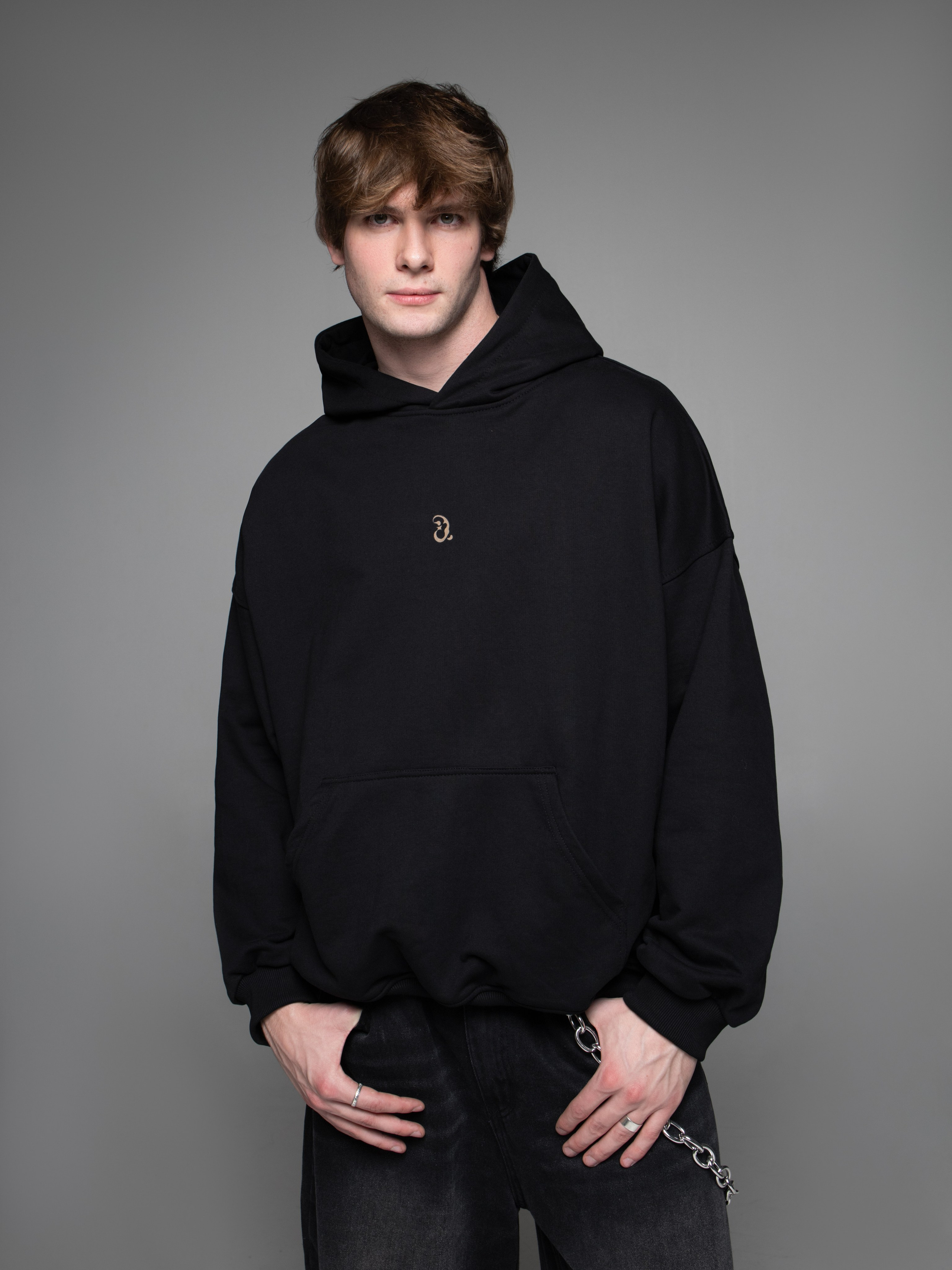 КАТАЛОГ | серый фон. RUNA production — стильные съемки для брендов