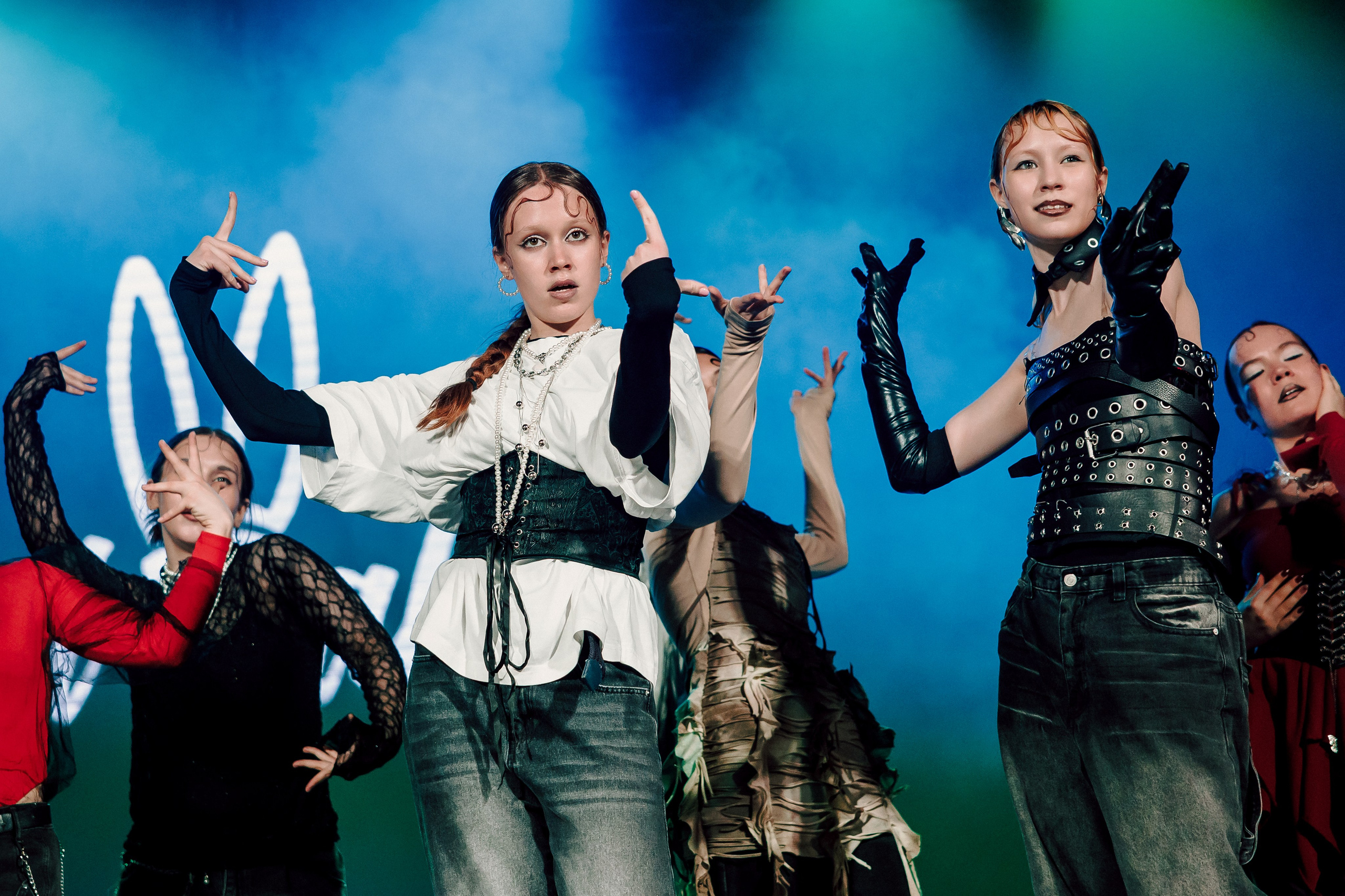 Отчётный концерт танцевальной школы «Red Rabbits» 2025. Лёшка Варзегов — фотограф