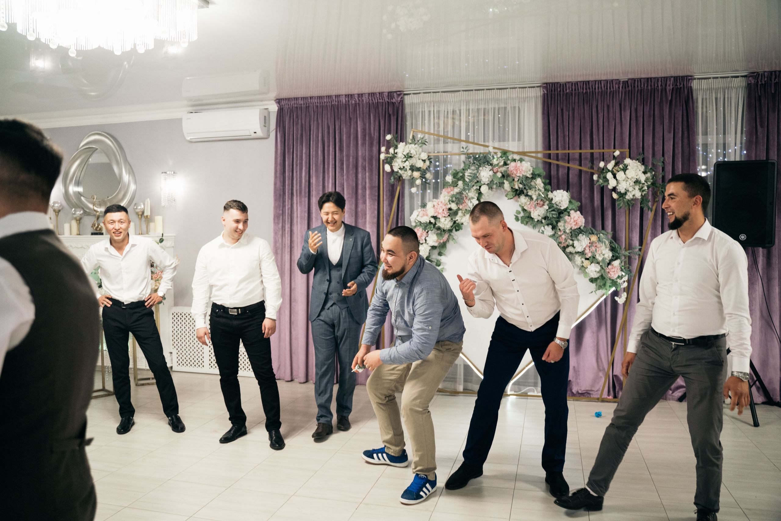 Ильнур и Динара. Свадебный день. Отбор. Кафе Ля делис. Семейный и свадебный фотограф Молодзяновская Елена