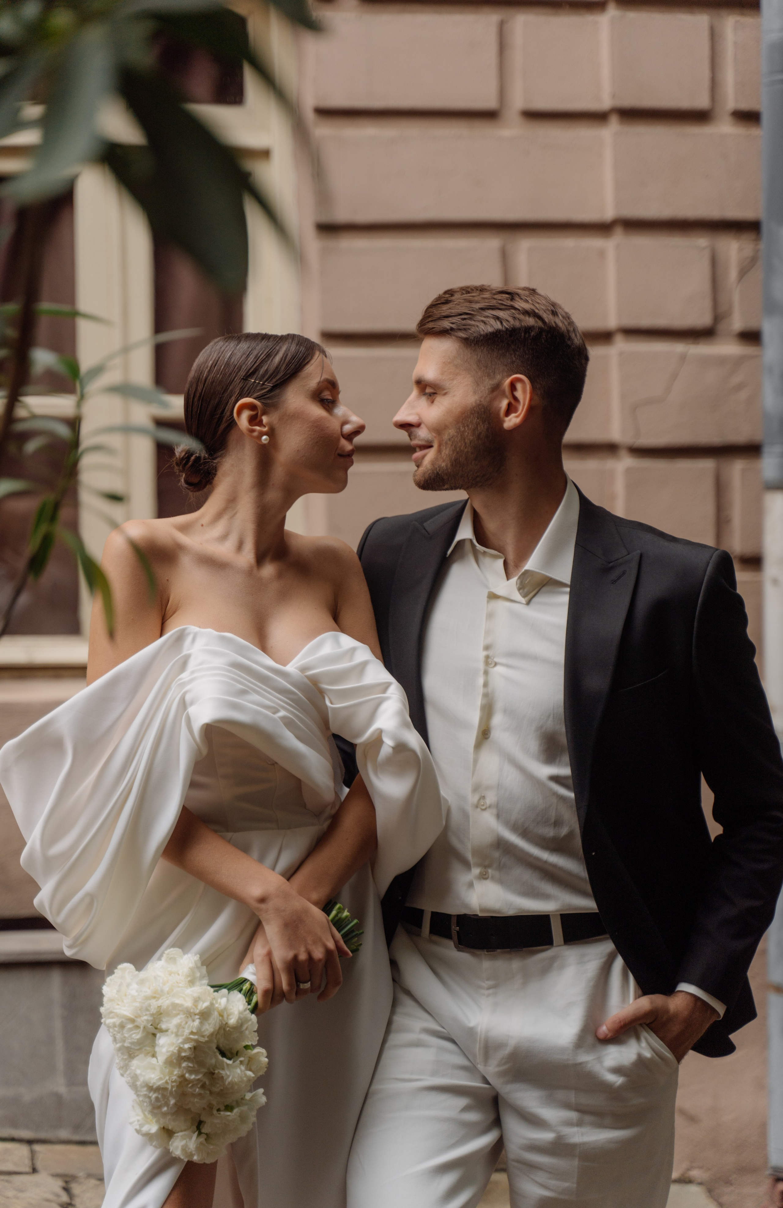 Свадебная прогулка в Тбилиси. Свадебный фотограф