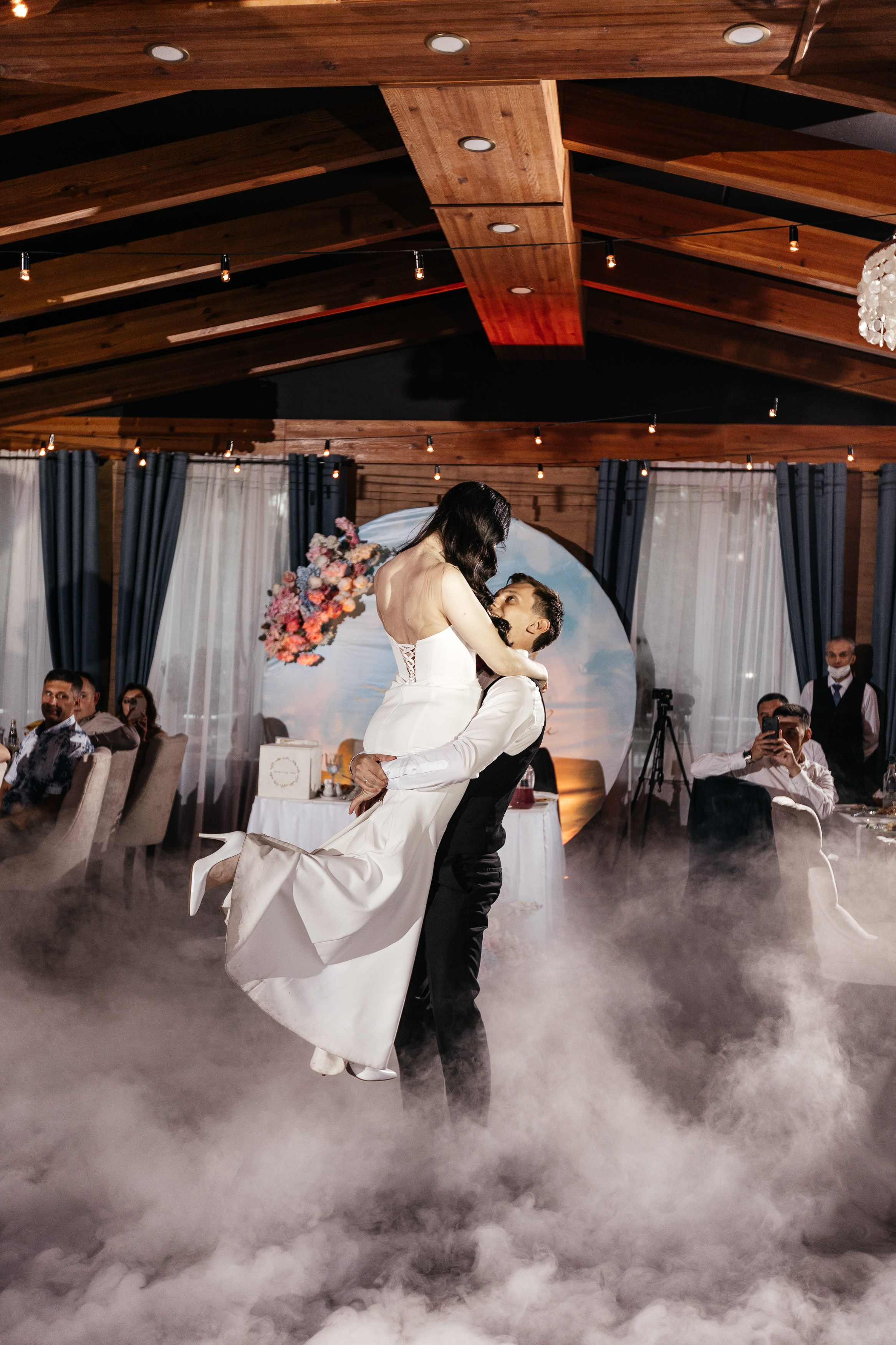 Свадебный фотограф Уфа — Руслан ГабдлисламовЖивые эмоции, красивые кадры, воспоминания на всю жизнь.Работаю по всей Республике Башкортоста. Свадебный фотограф Уфа Руслан Габдлисламов