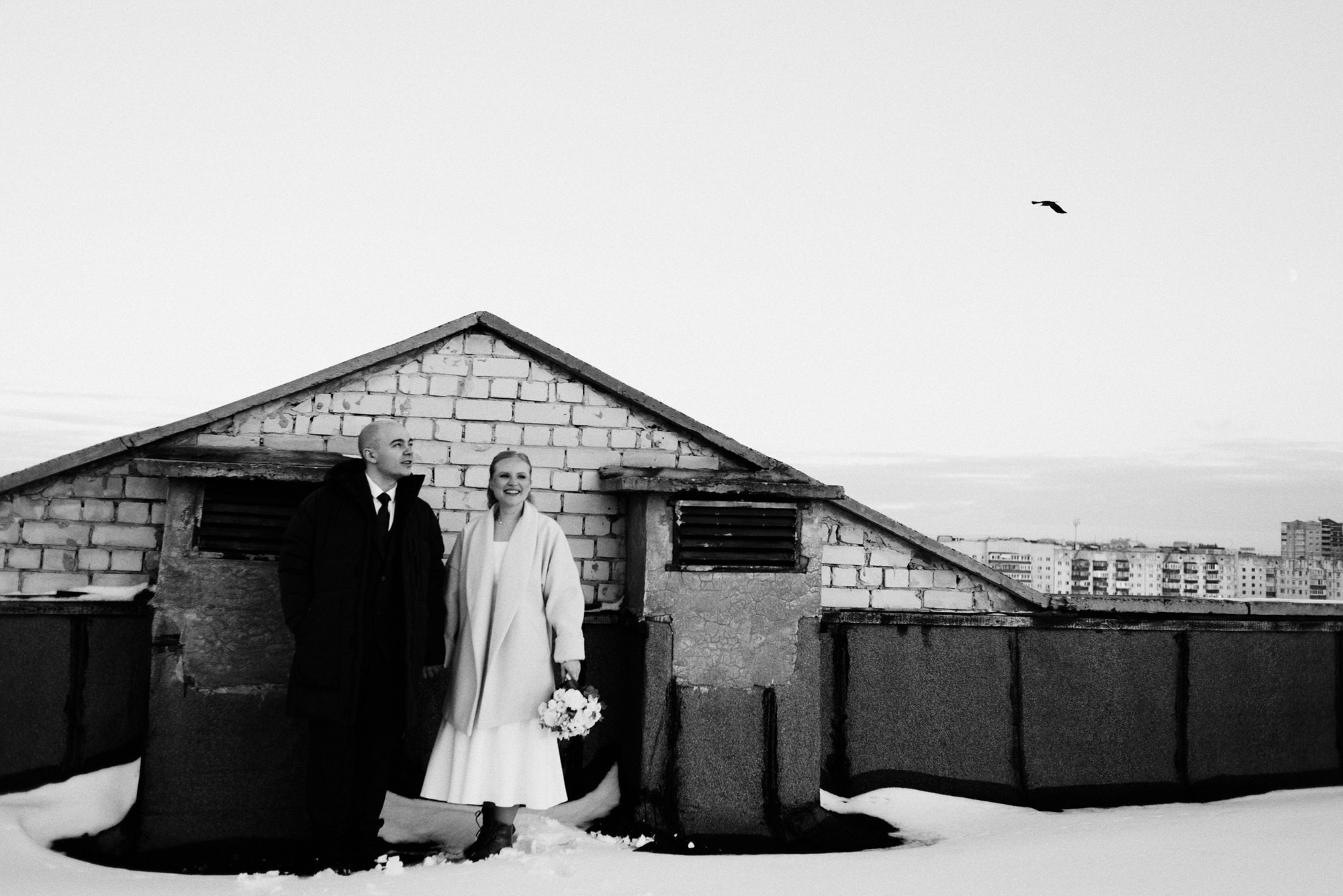 Свадебный фотограф в Тюмени — Фотосессия Максима и Лизы на крыше и в студии. Портретный фотограф Тюмень Дарья Мустафина