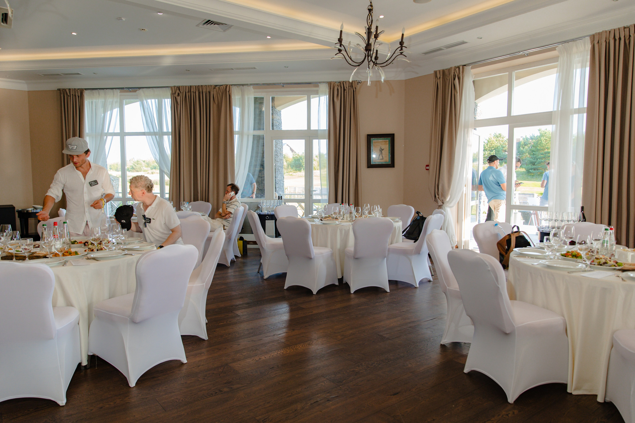 Гольф-Клуб Завидово для Т-Банк. Фотограф в Москве Вероника Иньякова