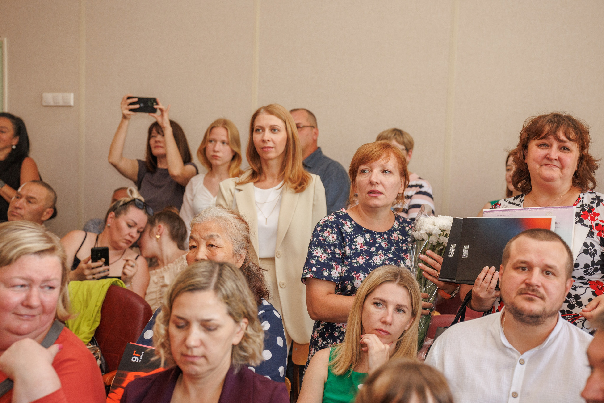 Вручение аттестатов. Свадебный и семейный фотограф в Новосибирске Ирина Дорошкова