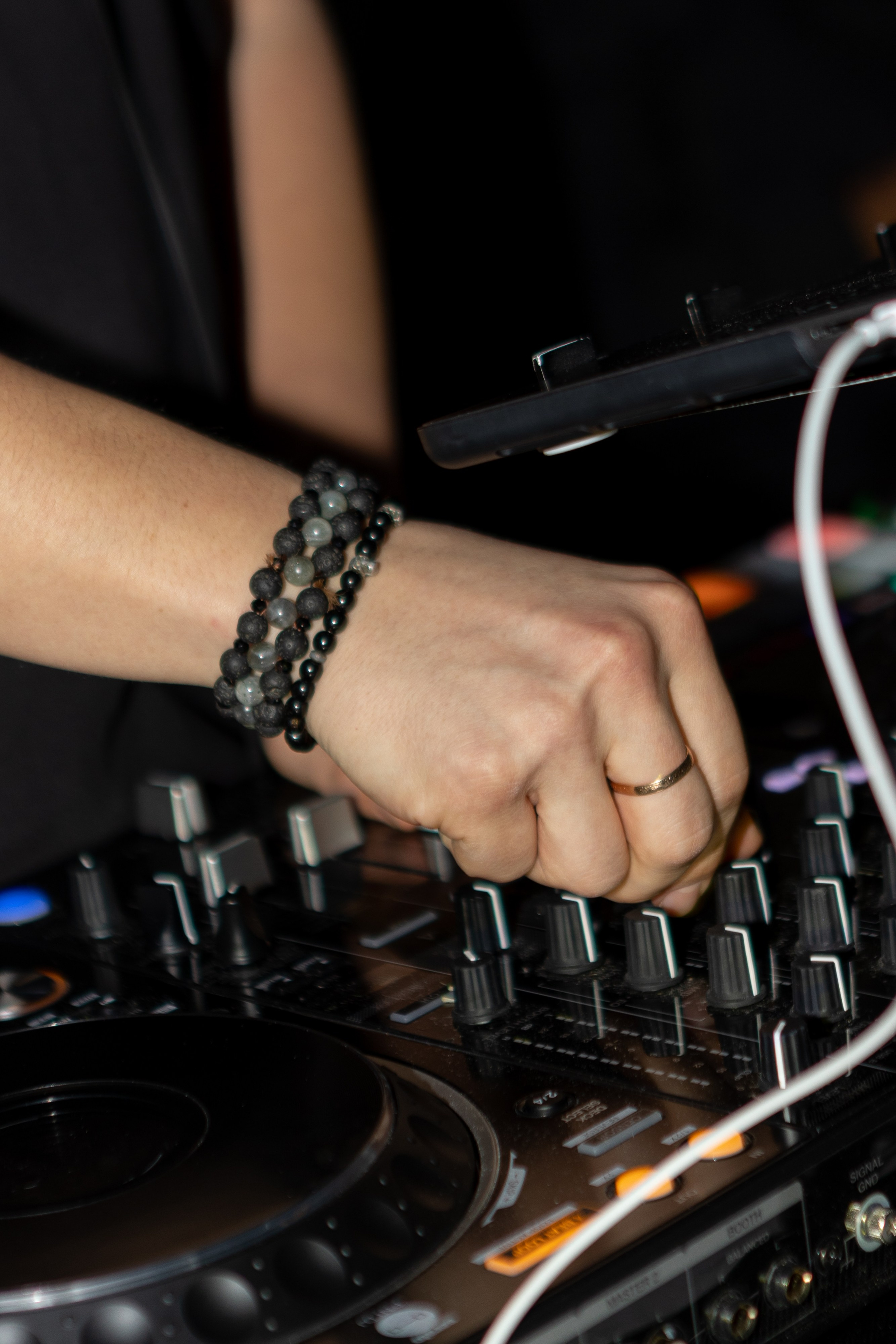 Abu-Dhabi | NA VOLNE Backstage. Фотограф Юлия Назарова