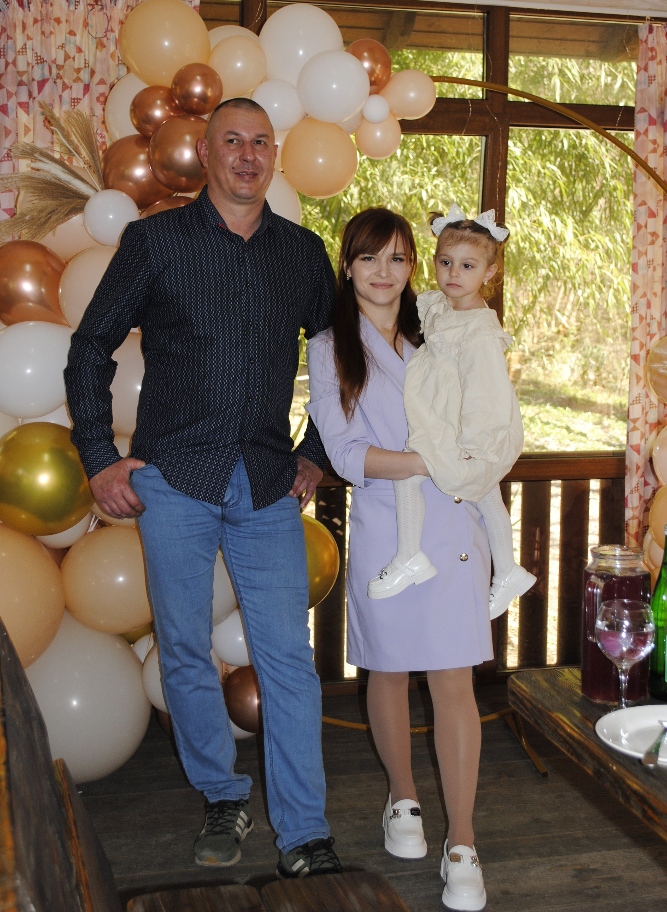 Настя Сьемка в кафе. Фотограф Мария Мусаелян