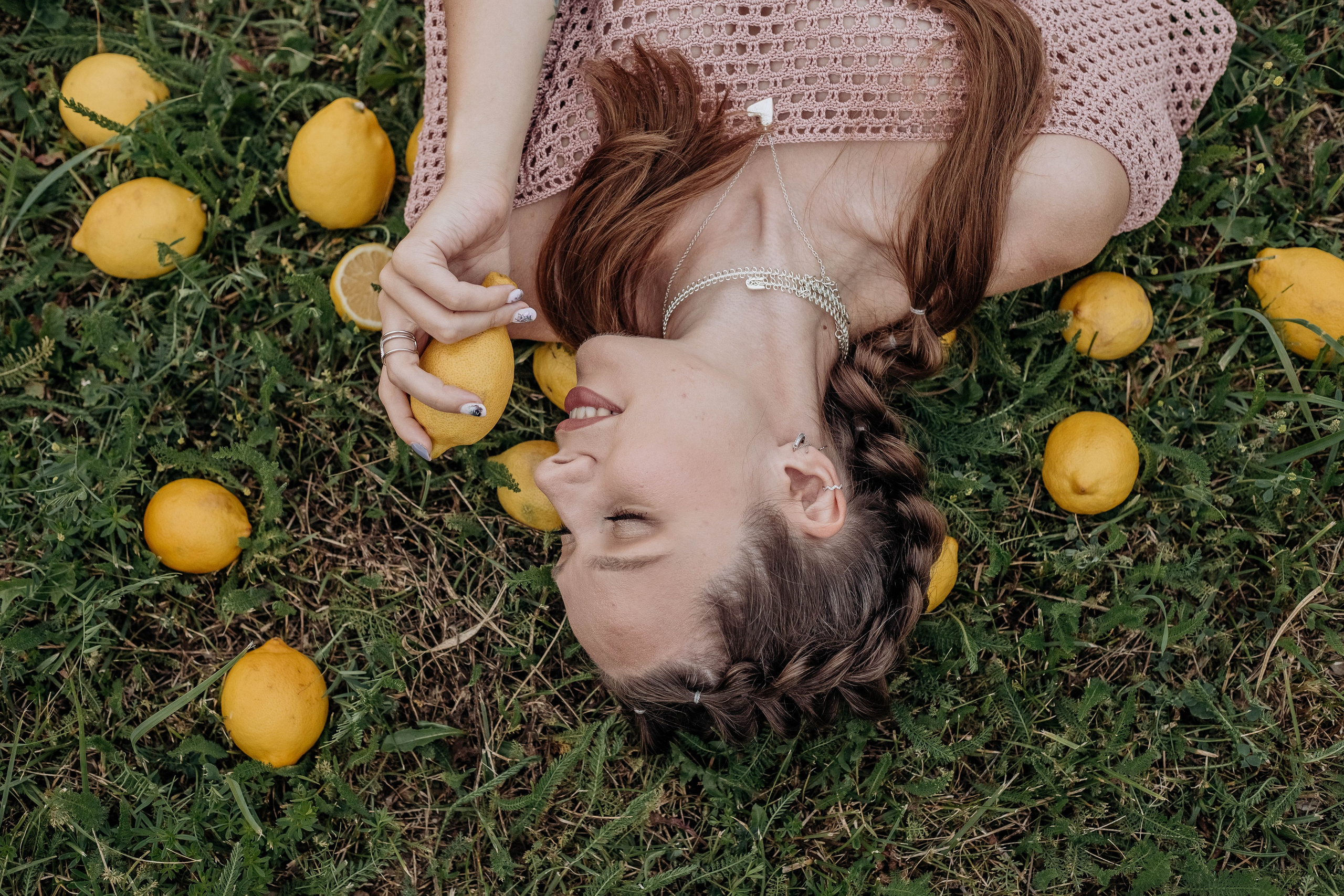 Аня с лимонами. Свадебный и Семейный фотограф Маргарита Павлова