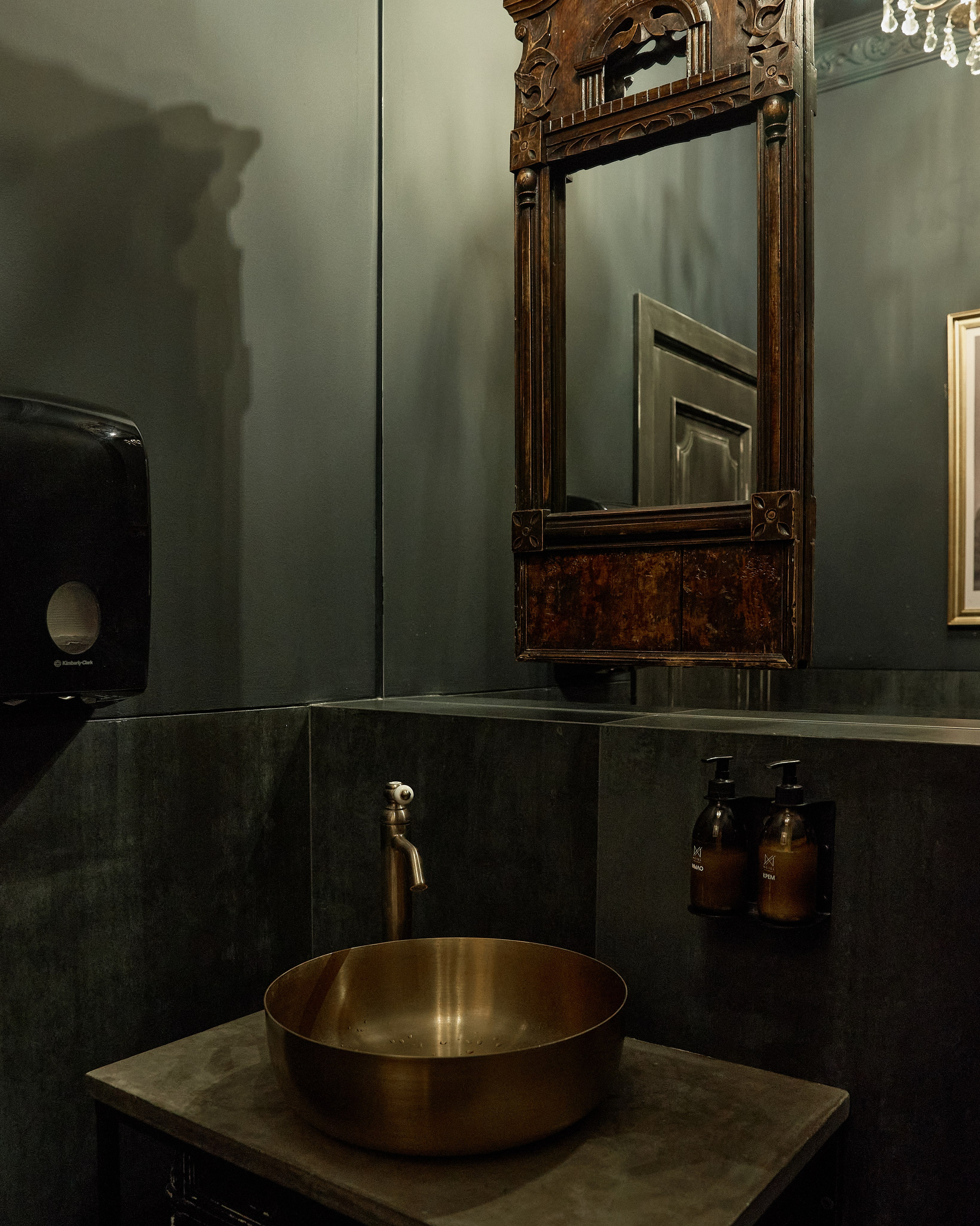 Гастробар NOBEL. Дизайнер Кирилл Кошурников. Иван Благушин. Интерьерный и архитектурный фотограф в Москве и Санкт-Петербурге