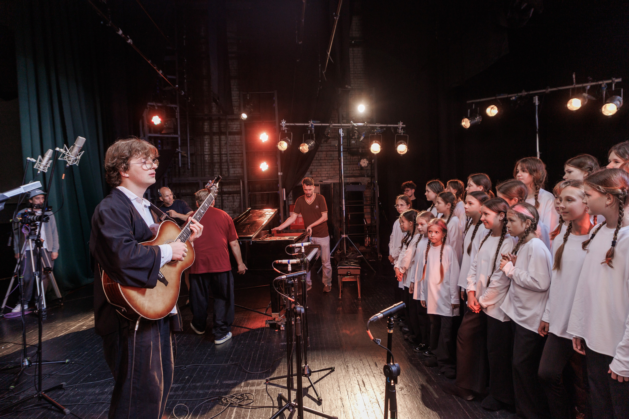«Громко и честно» backstage «Бонд с кнопкой». Фотограф городских и семейных событий Артем Карпухин