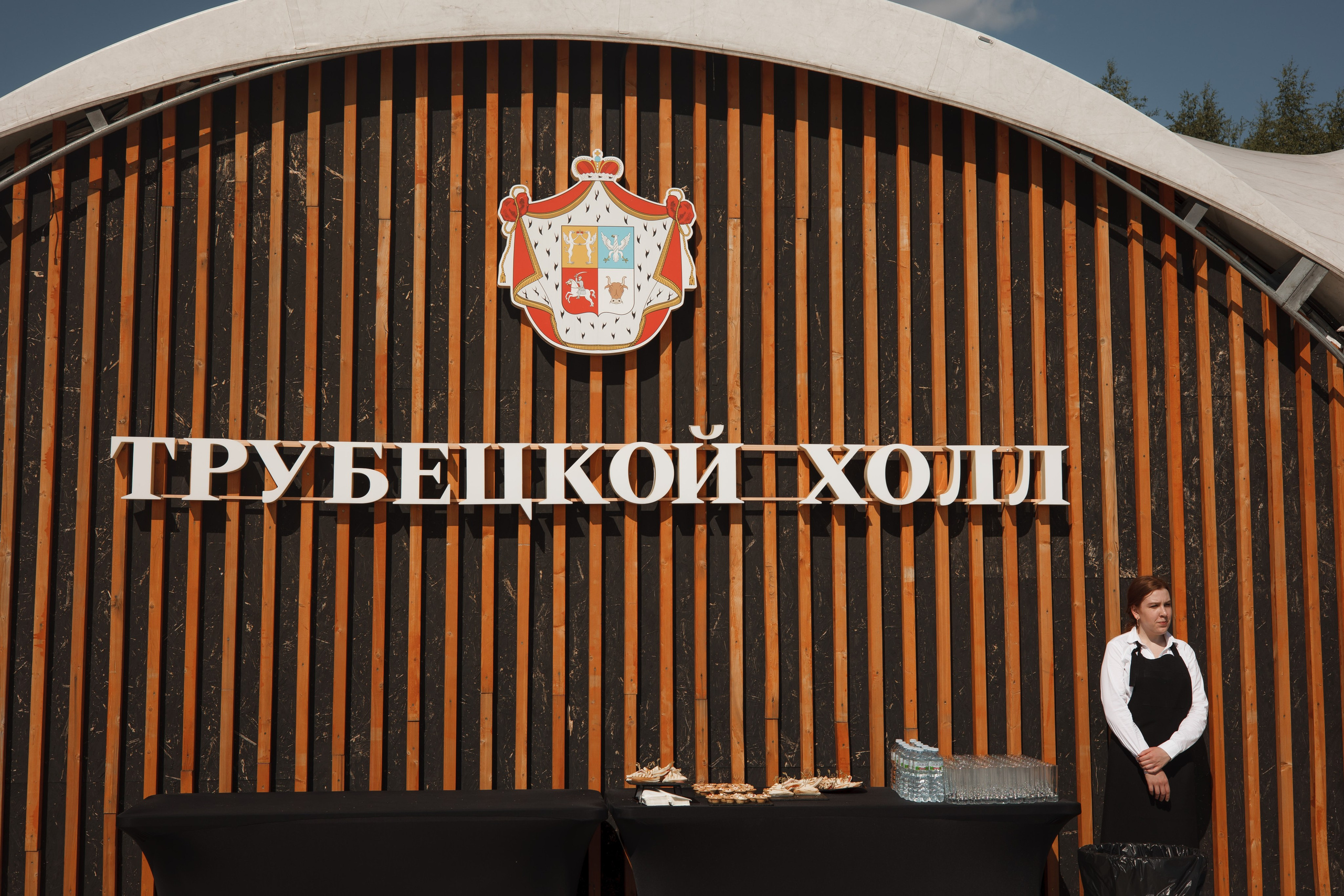 Выпускной, шатер в усадьбе «Гребнево». Свадебный и репортажный фотограф (Москва, Королев и другие)