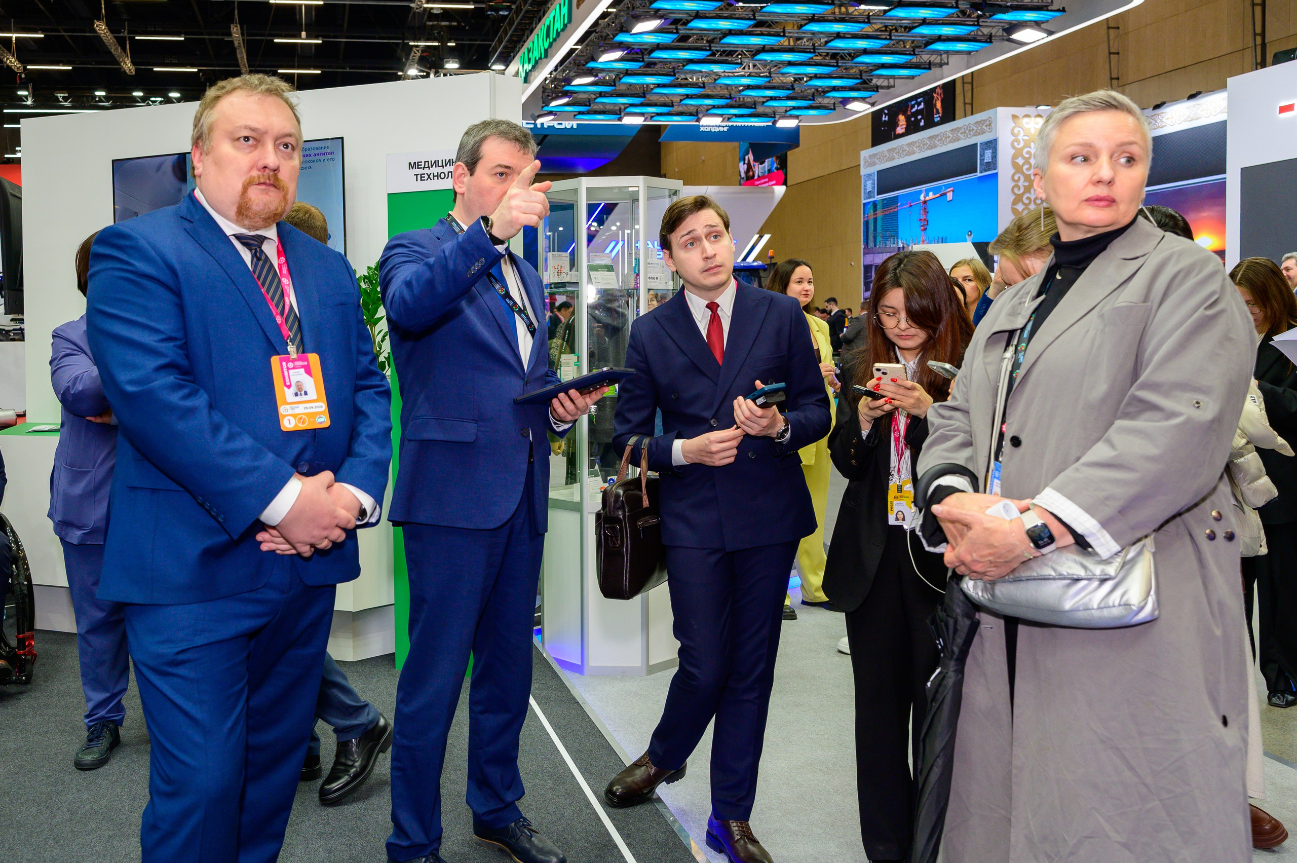 BigindustrialweekBelarus. Фотоуслуги, услуги фотографа, фотографирование важных событий