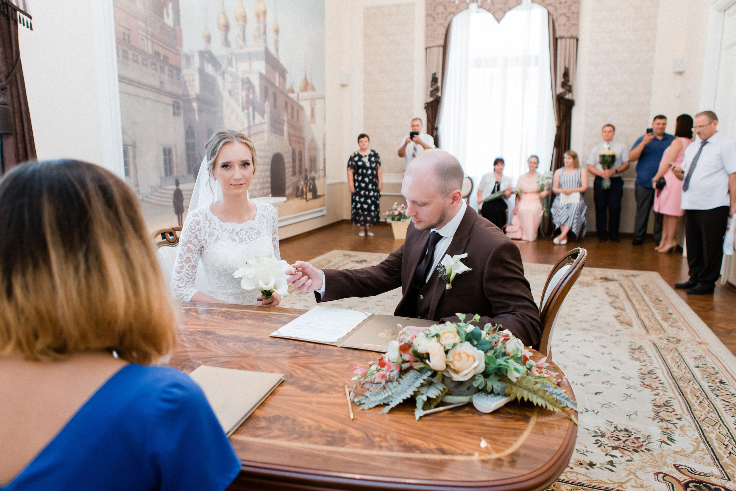 Свадебная фотосессия Сергея и Елены. Наш свадебный день. Видеосъемка и фотосъемка свадеб. Фотограф и оператор на свадьбу. Видеосъемка подкастов, собственная видео-фотостудии. Предметная фотосъемка