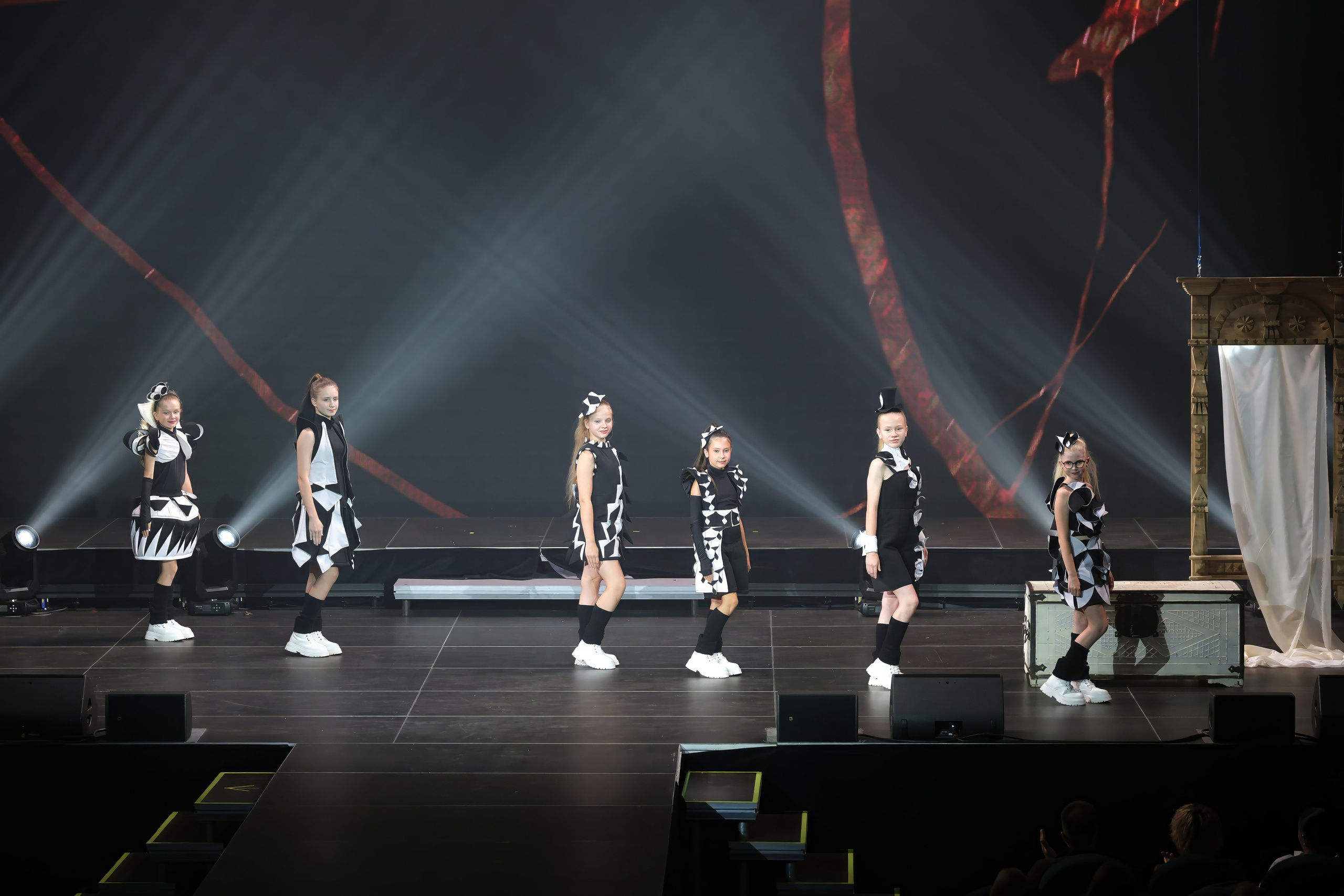 Подиумный спектакль «Стиль Надежды». Добро пожаловать в студию «Цифровой скульптор»  где искусство встречается с технологиями!