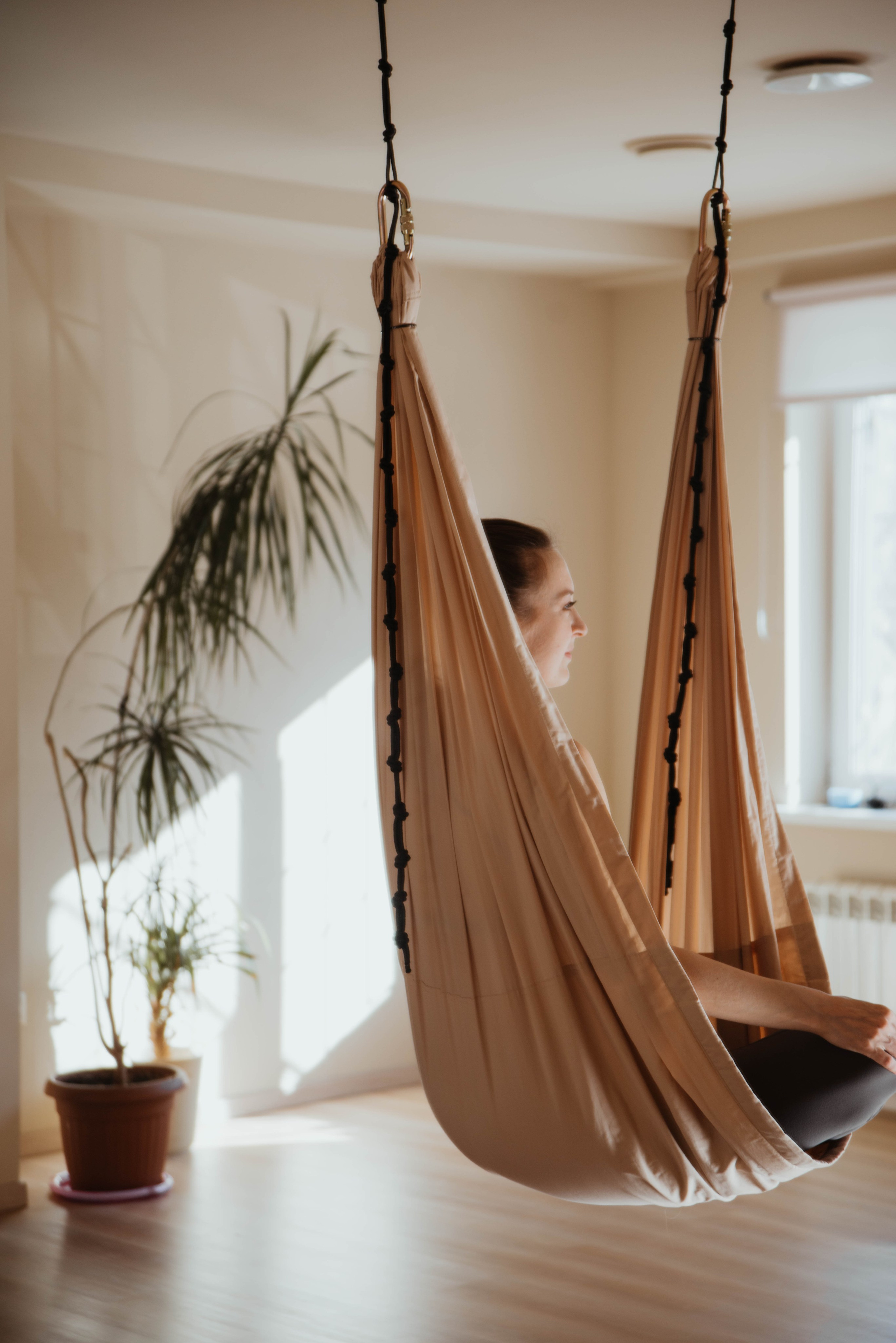 Визуал для тренера по аэройоге. Ксения Glossa. Портретный и репортажный фотограф в Самаре