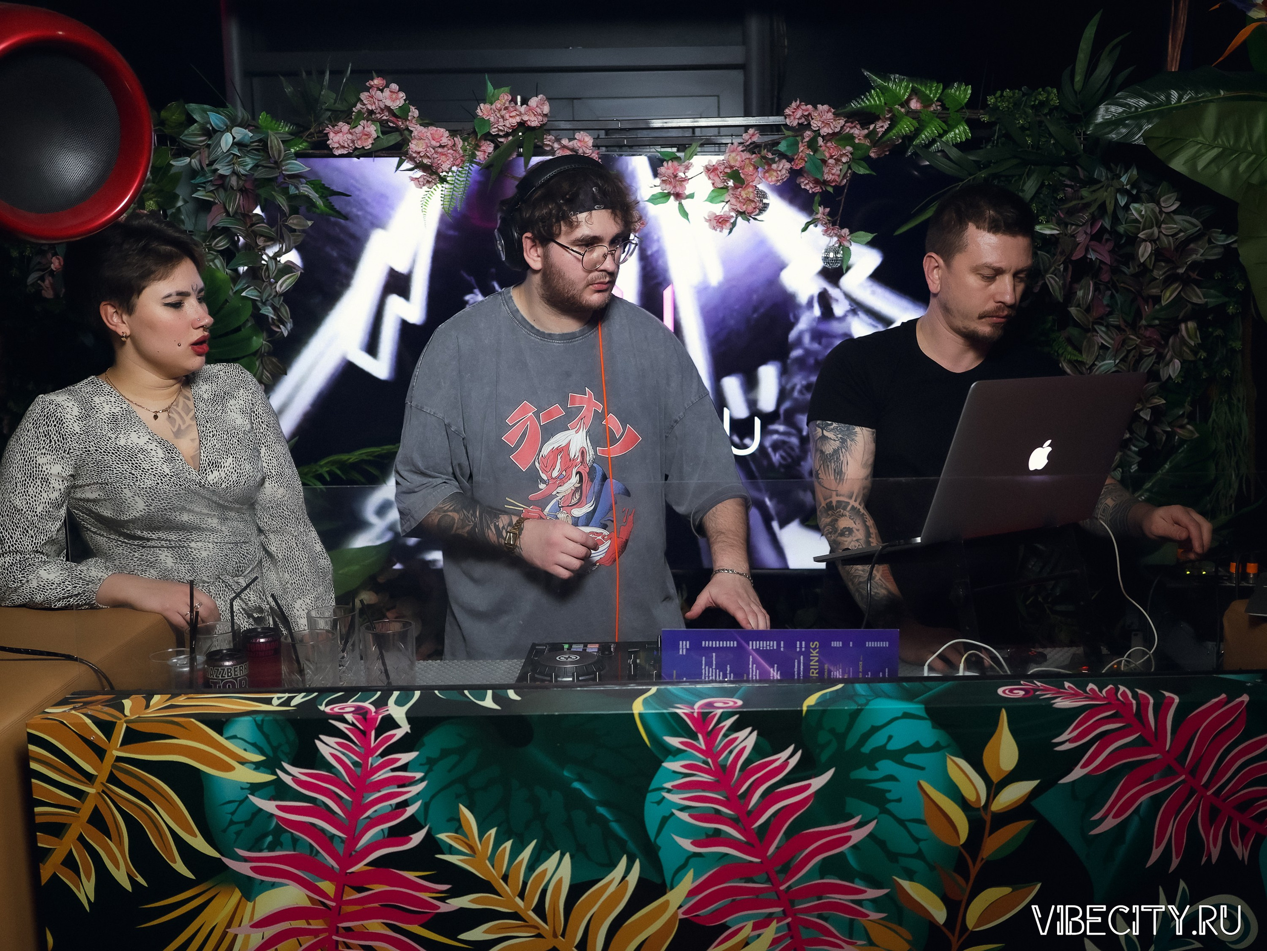 DOUBLE U. VIBECITY.RU Вайб Сити Ру Фоторепортажи Фотоотчеты Калининград