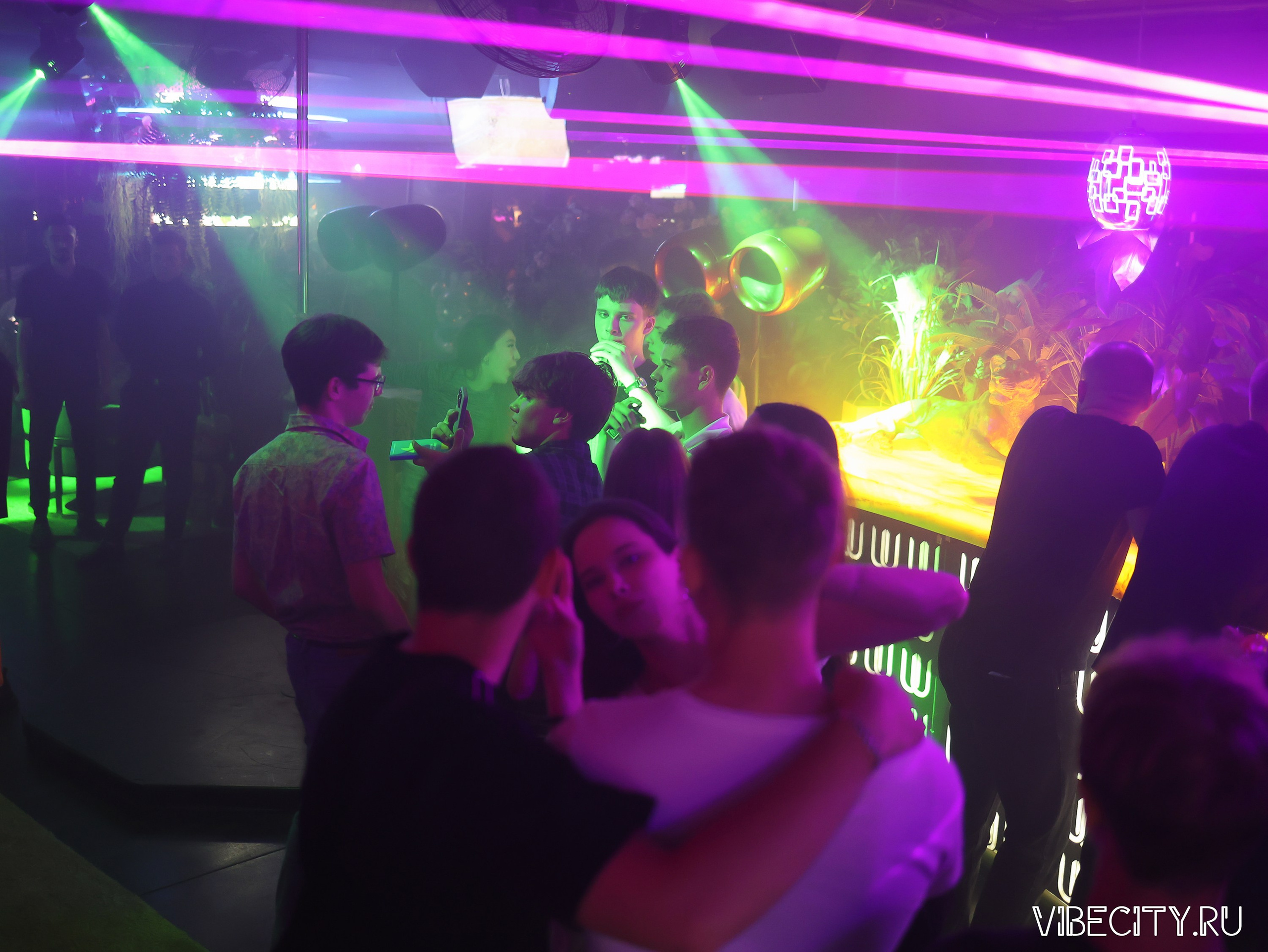 DOUBLE U. VIBECITY.RU Вайб Сити Ру Фоторепортажи Фотоотчеты Калининград