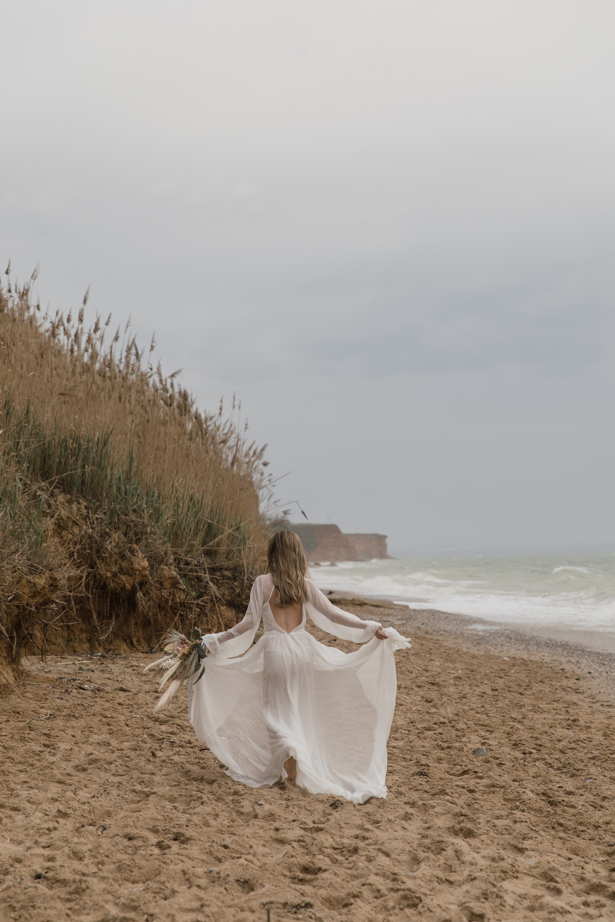 На берегу моря…. СВАДЕБНЫЙ ФОТОГРАФ В КРЫМУ И СЕВАСТОПОЛЕ