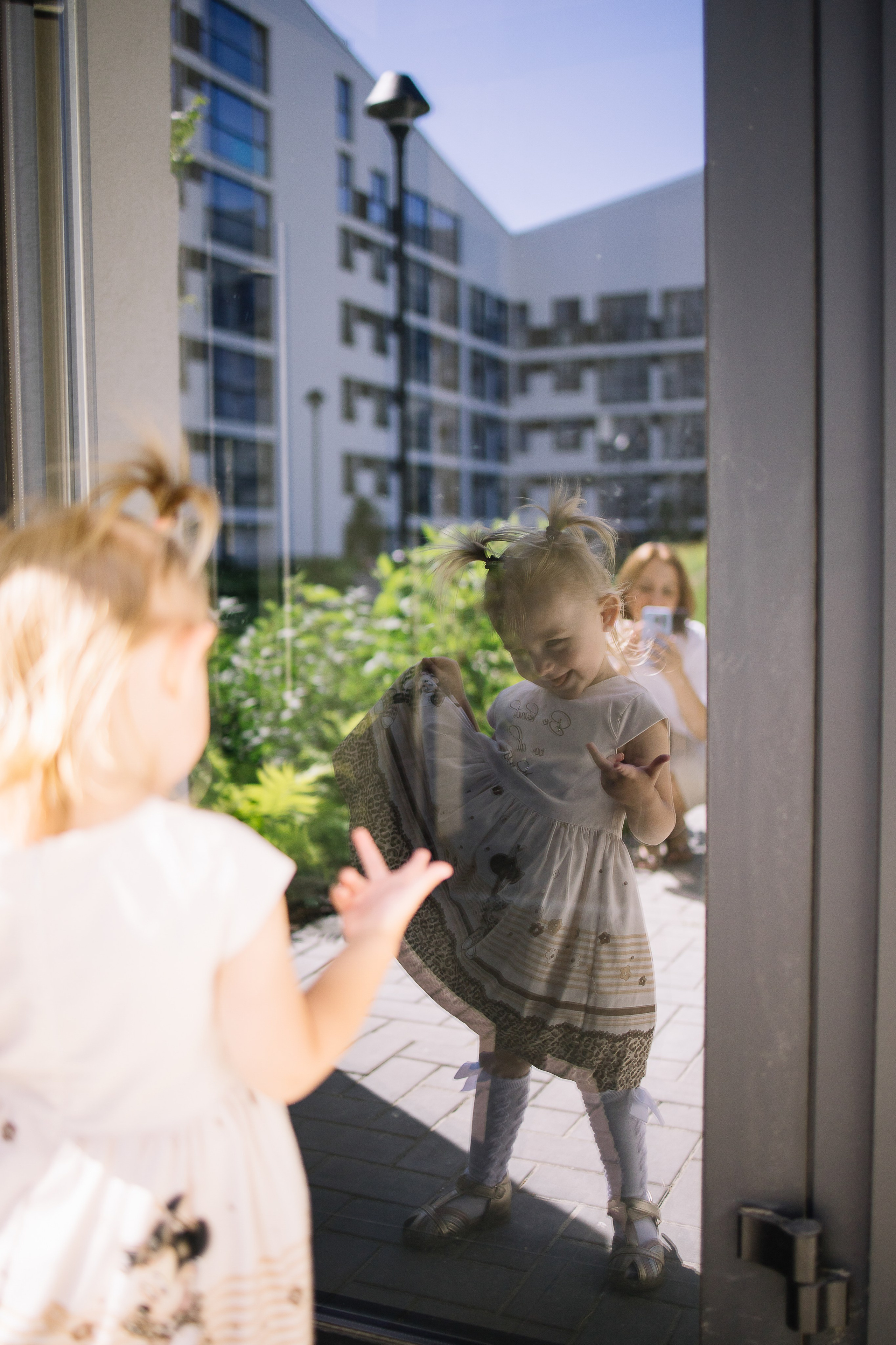Семейная утренняя прогулка в Михайловском парк-квартале. Семейный фотограф в Томске Максимова Екатерина