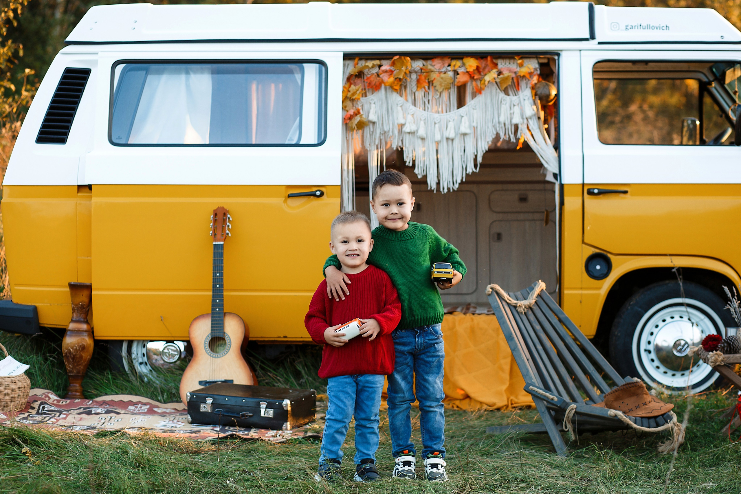 Желтый фургон. Семейный и детский фотограф в Стерлитамаке Разина Рахмангулова
