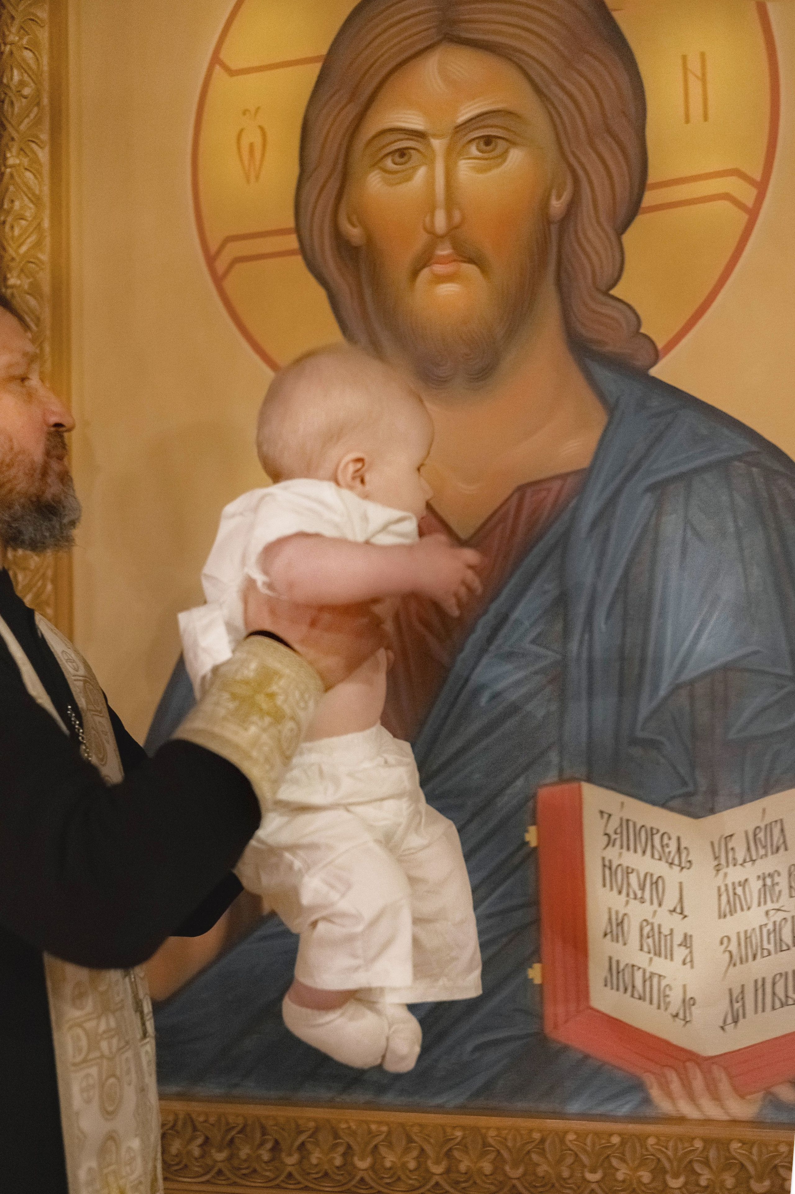 Художественная съемка Таинства крещения в Пятигорске. Фотограф на крещение Пятигорск. фотограф Таинств Крестины Анна: 8(928)307-37-21