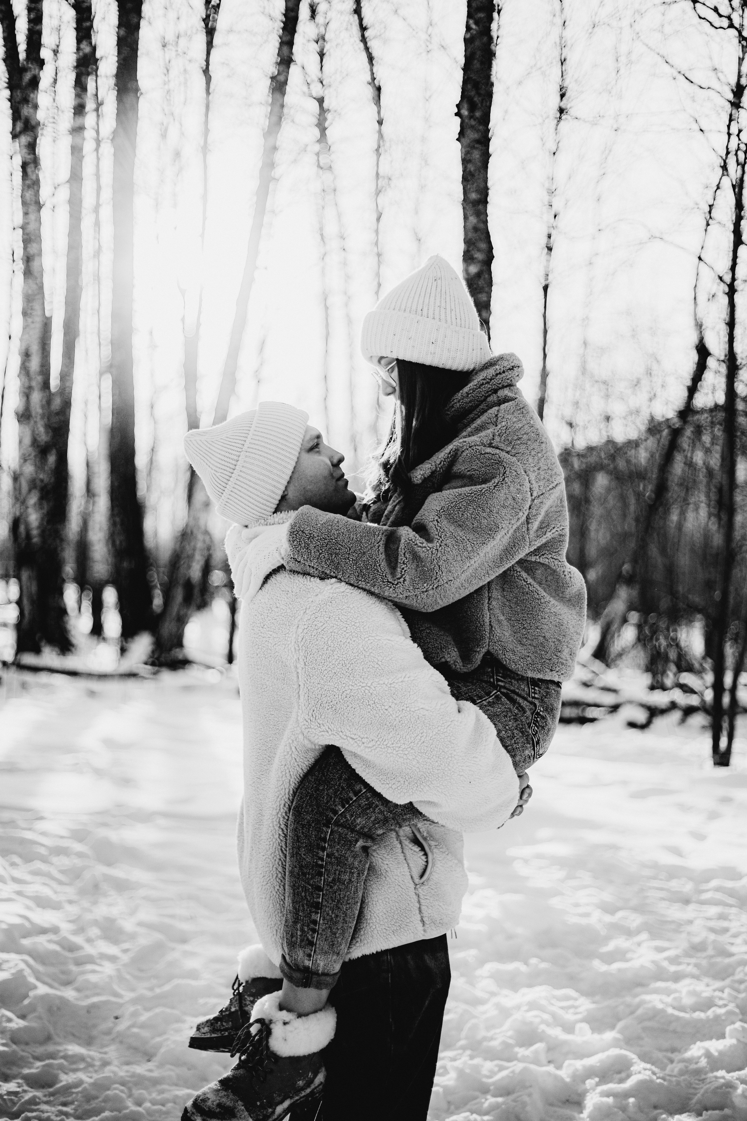 Тепло в зимнем лесу. Арт-фотограф Крис Л. в Тобольске: портрет, семейные, свадьбы