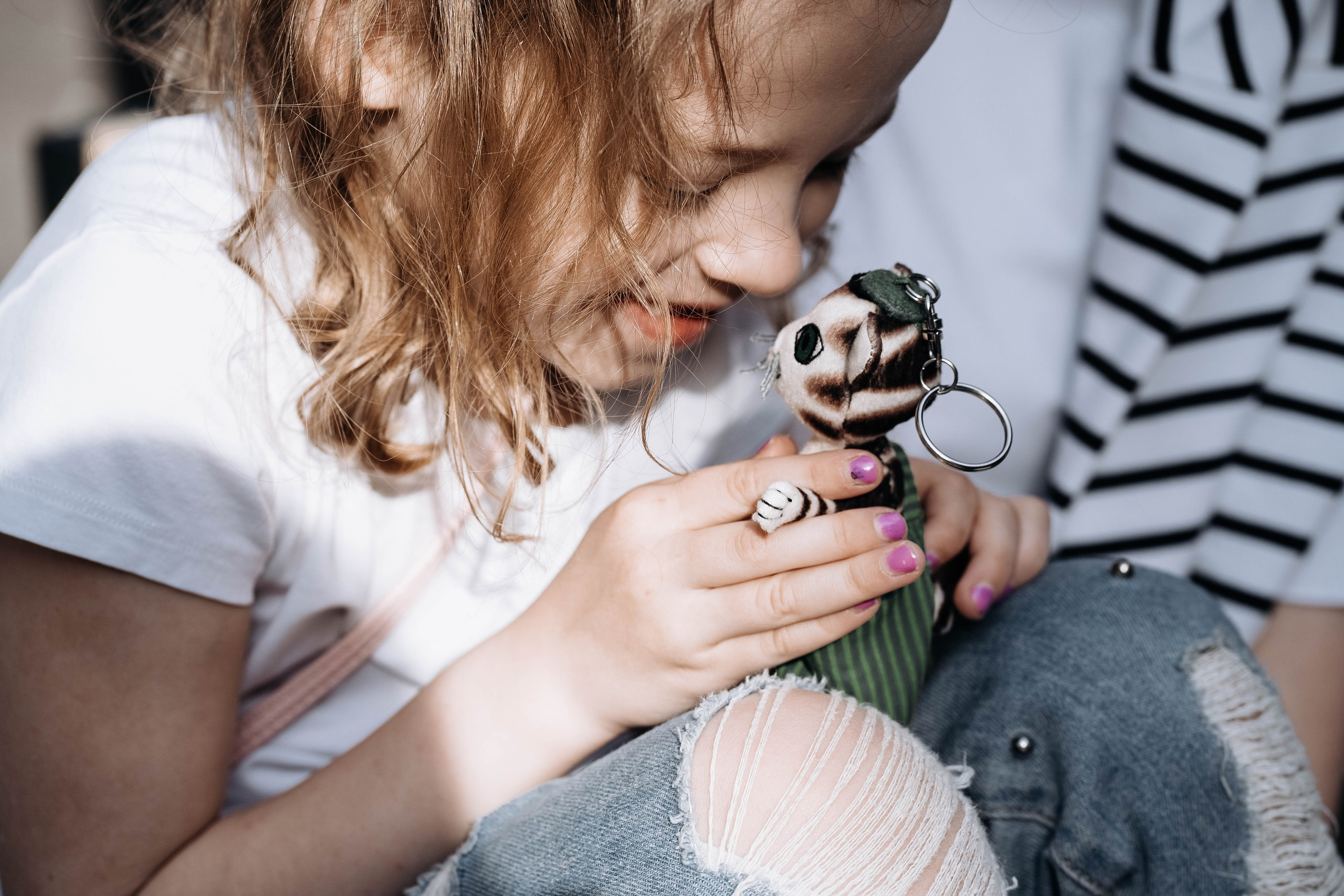 Маня и Аня ранним утром 🤍. Семейный фотограф в Томске Зарина Азизбаева