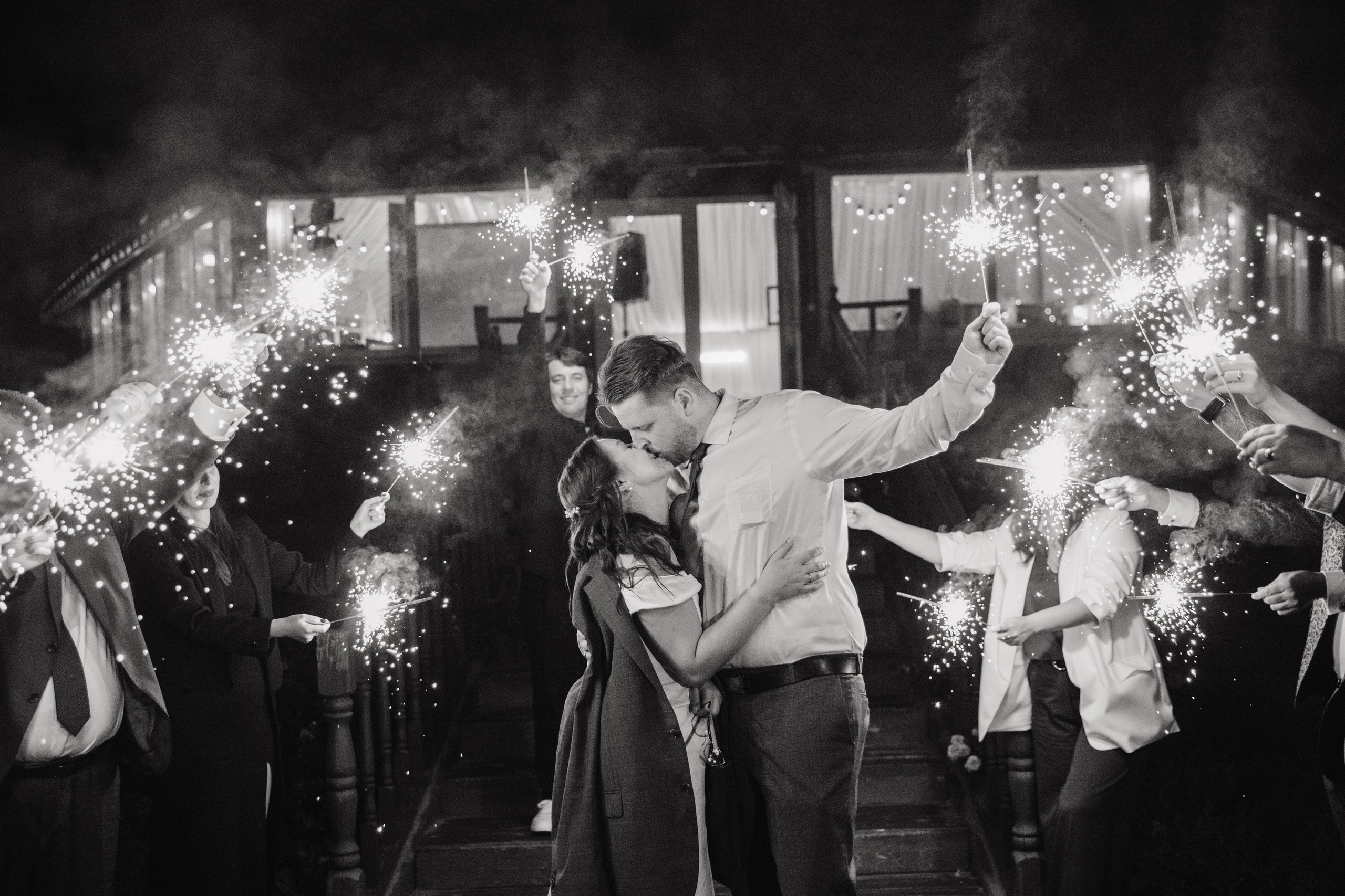 Камерная русско-американская свадьба, когда любовь побеждает все. Свадебный фотограф в Воронеже Алексей Логинов