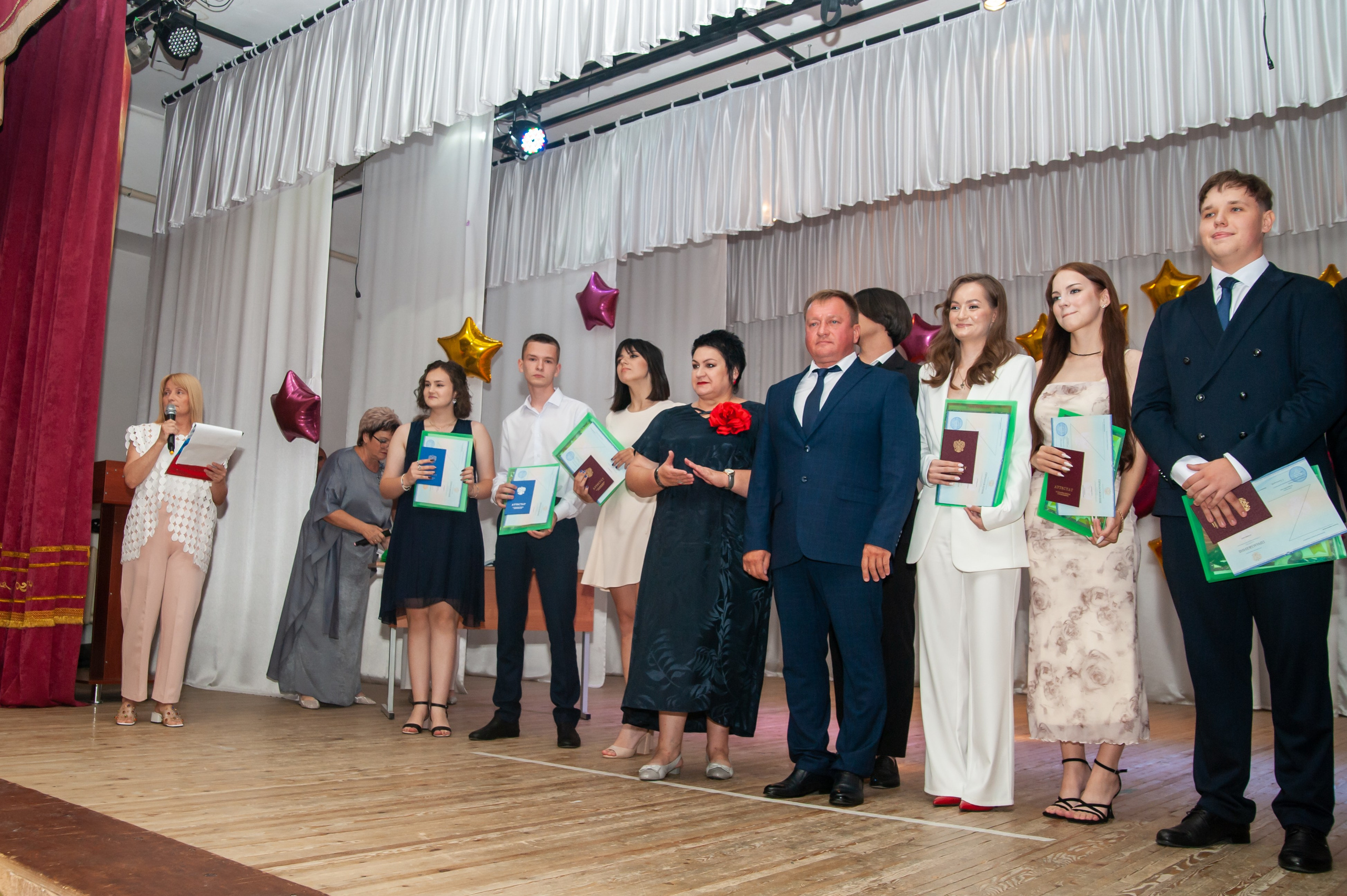 Выпускной МАОУ СОШ № 17 им. Эдуарда Есаяна. Свадебный и семейный фотограф Денис Лукьянов в Краснодаре, Краснодарском крае и Республике Крым