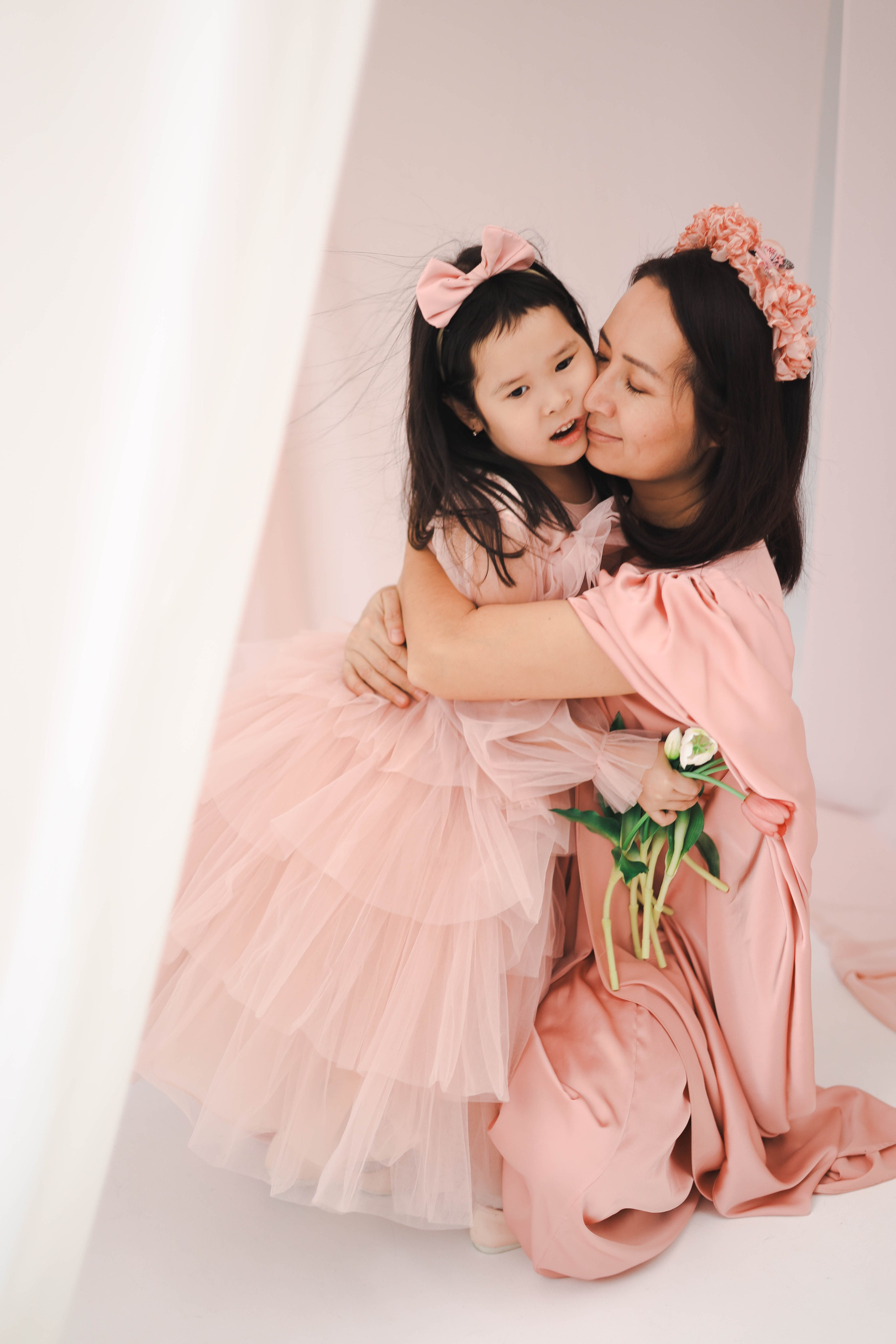 Детская семейная фотосессия в Алматы — профессиональный детский фотограф. Фотограф Алматы