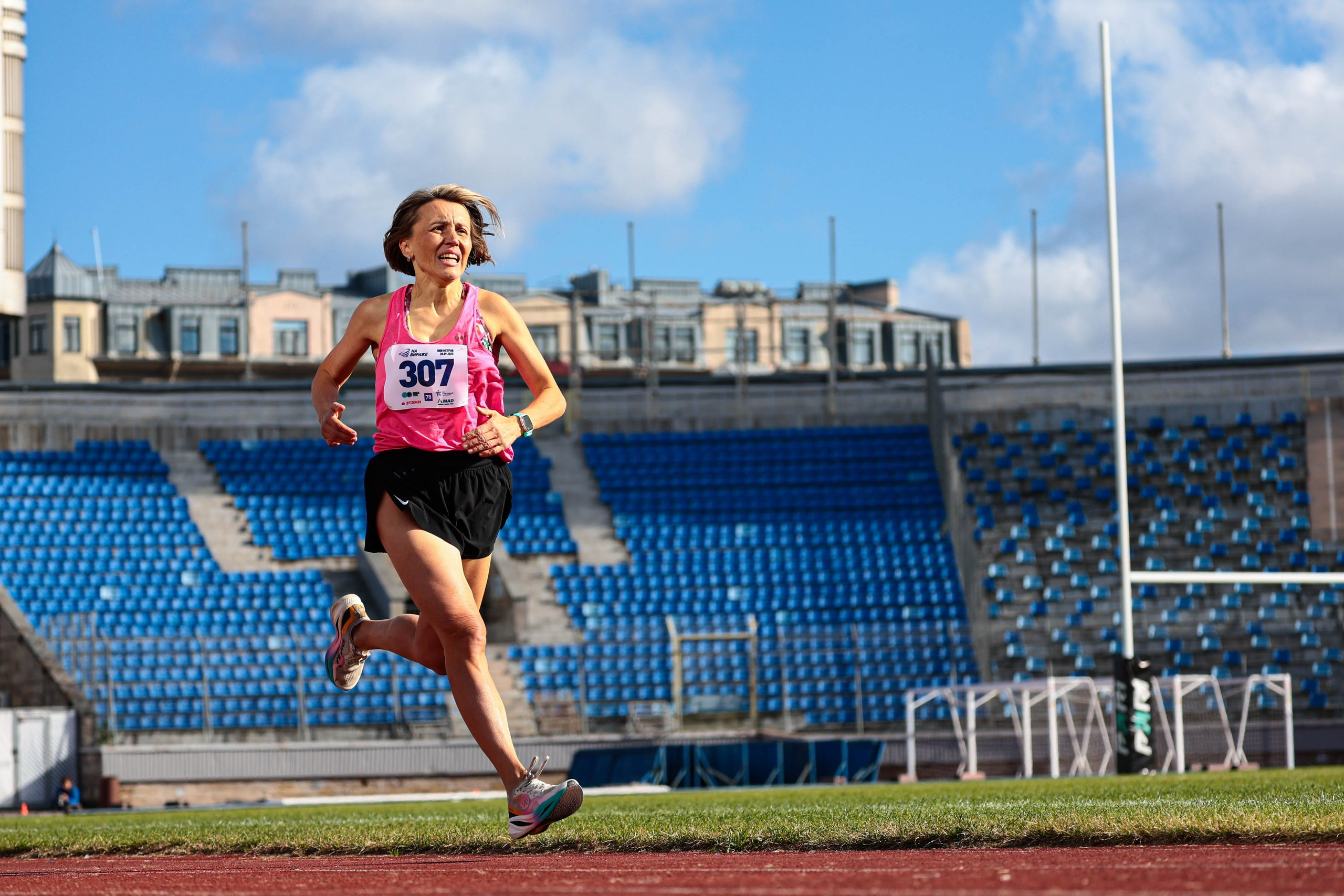 На вираже 2025. Спортивный фотограф в Санкт-Петербурге Илья Vacool