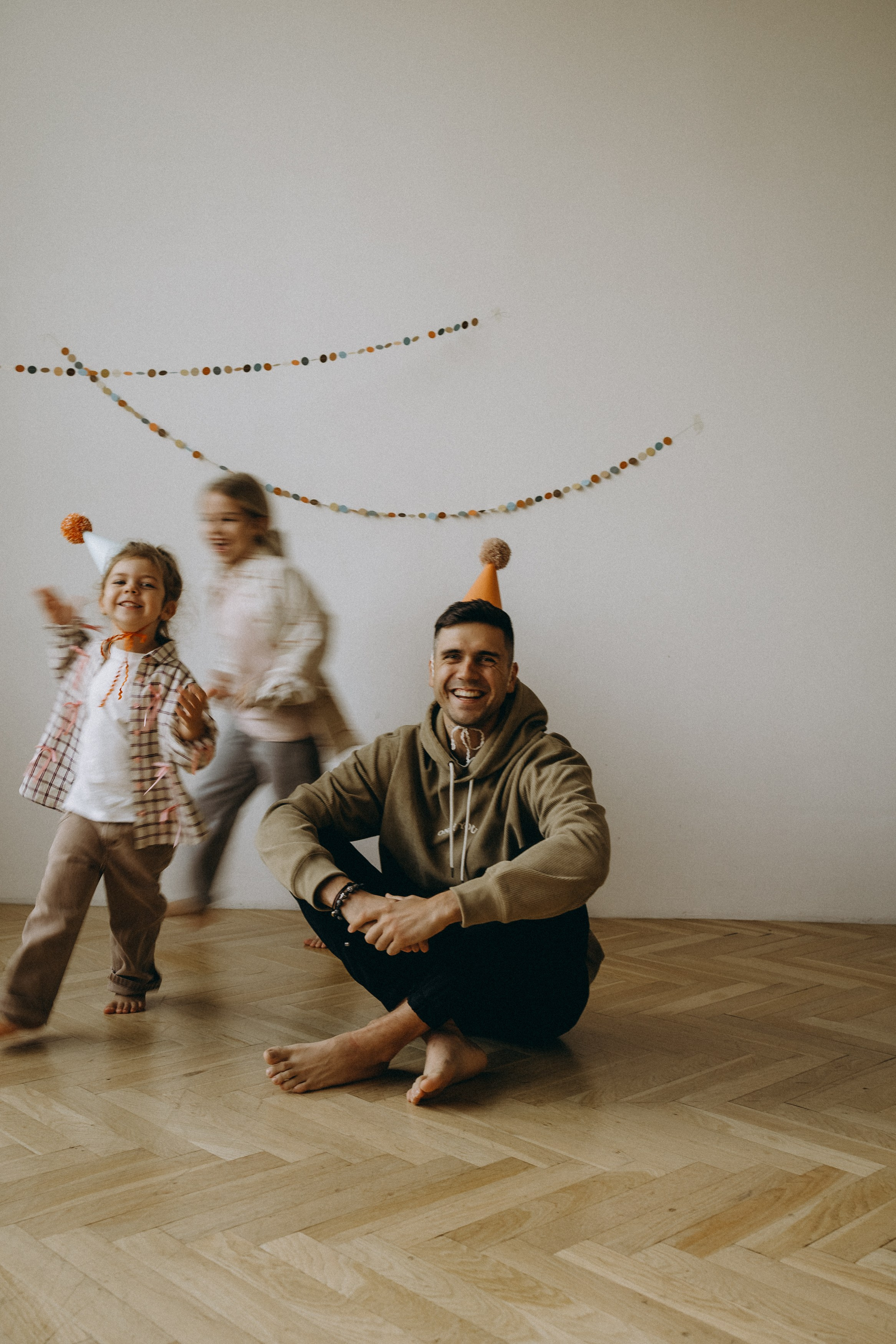 Антон, Алиса, Аня. Главная