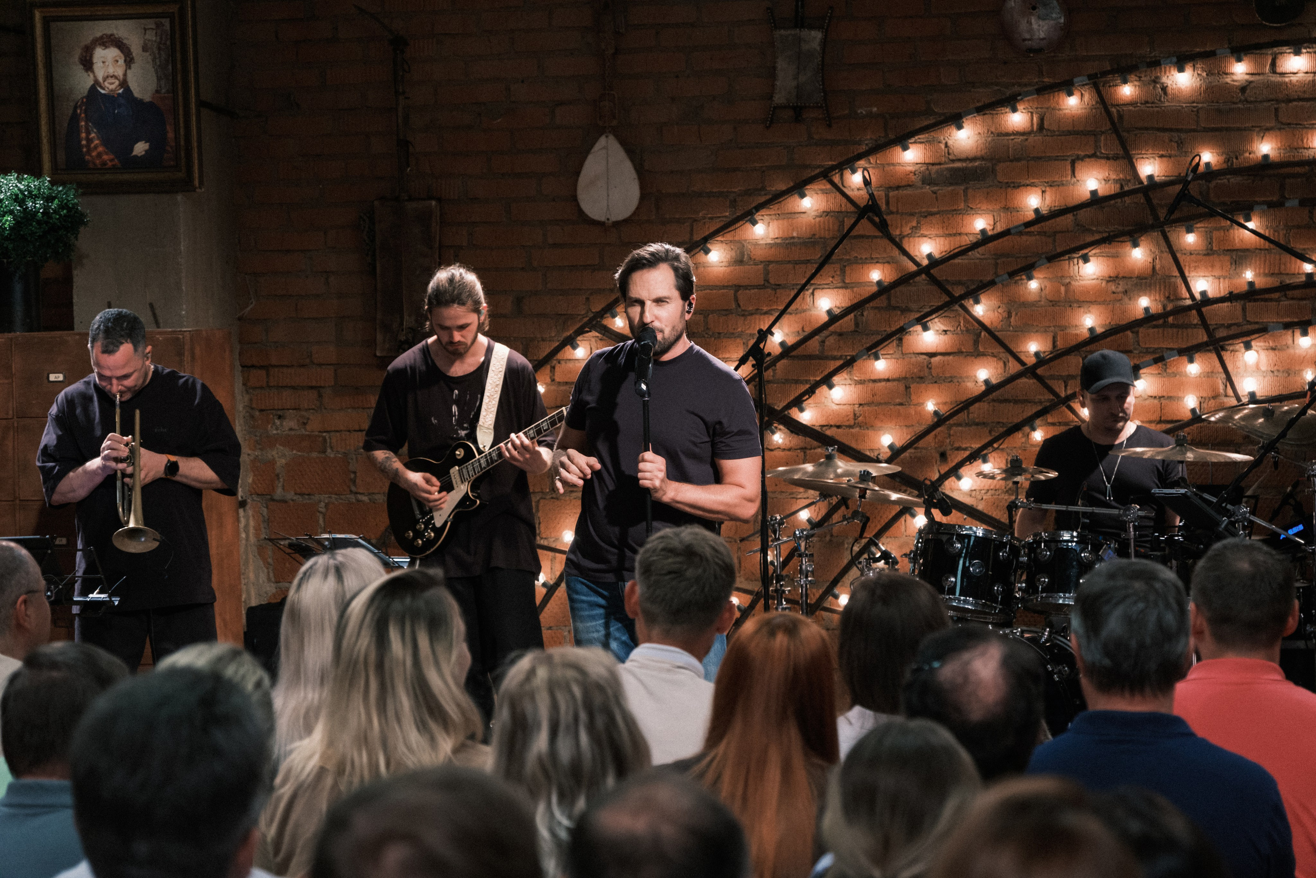 Квартирник у Маргулиса. Александр Ревва (Артур Пирожков). Профессиональный фотограф в Москве и МО Денис Кулешов