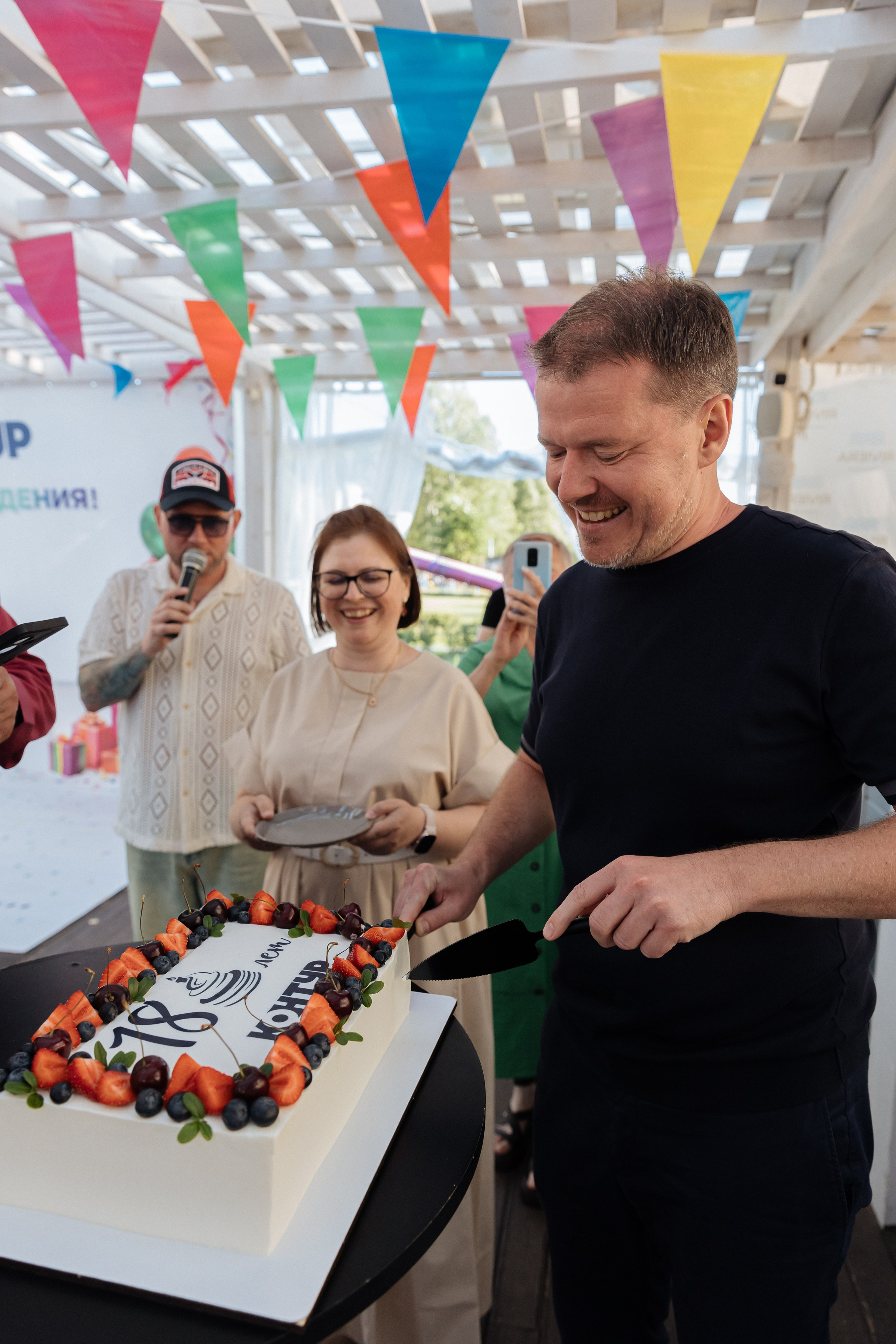 ПК Контур «День Рождение 18 лет». Мозжерина Ирина — Свадебный и семейный фотограф в Екатеринбурге