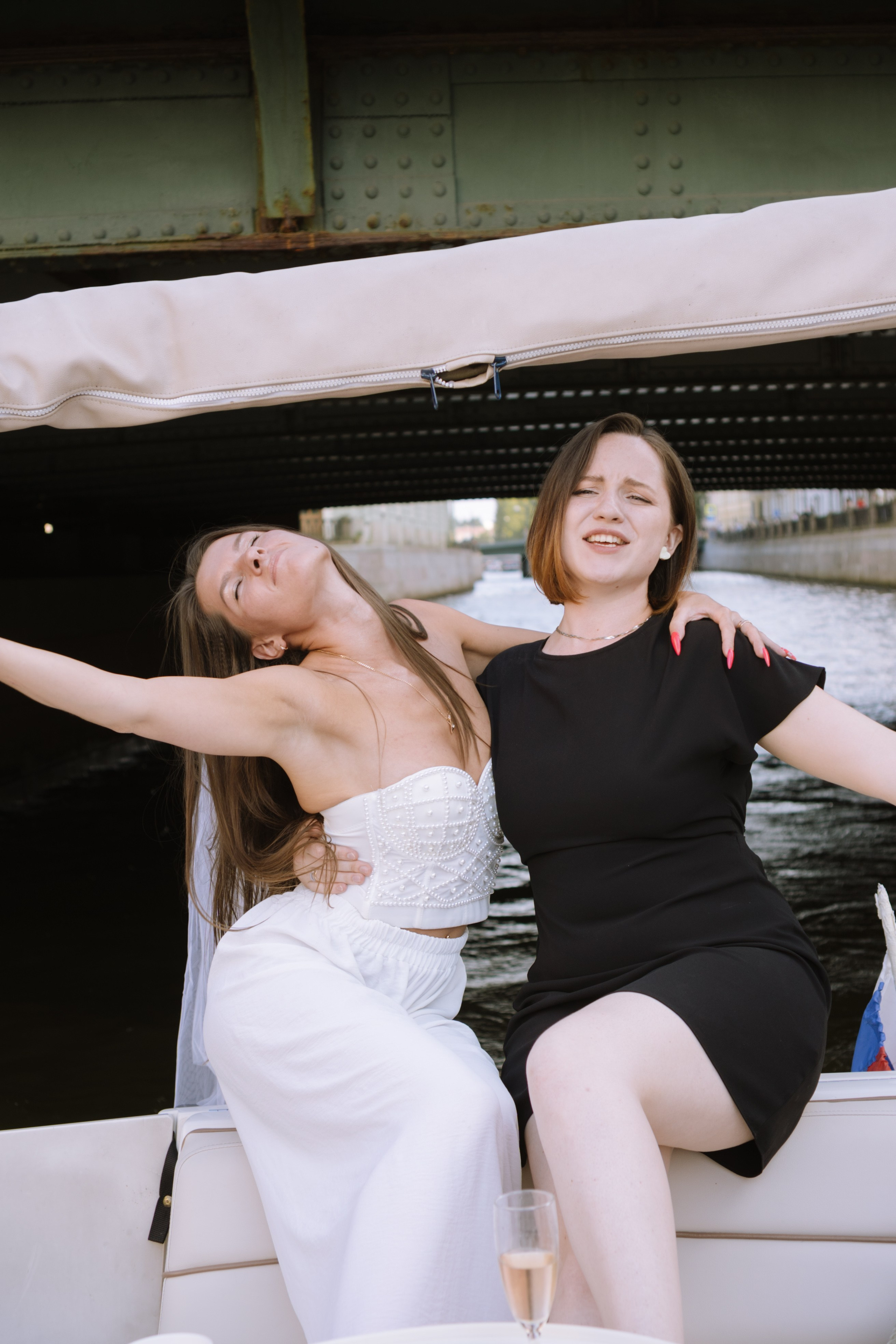 ДЕВИЧНИК НА КАТЕРЕ. Профессиональный фотограф, Санкт-Петербург — Виктория Богомолова