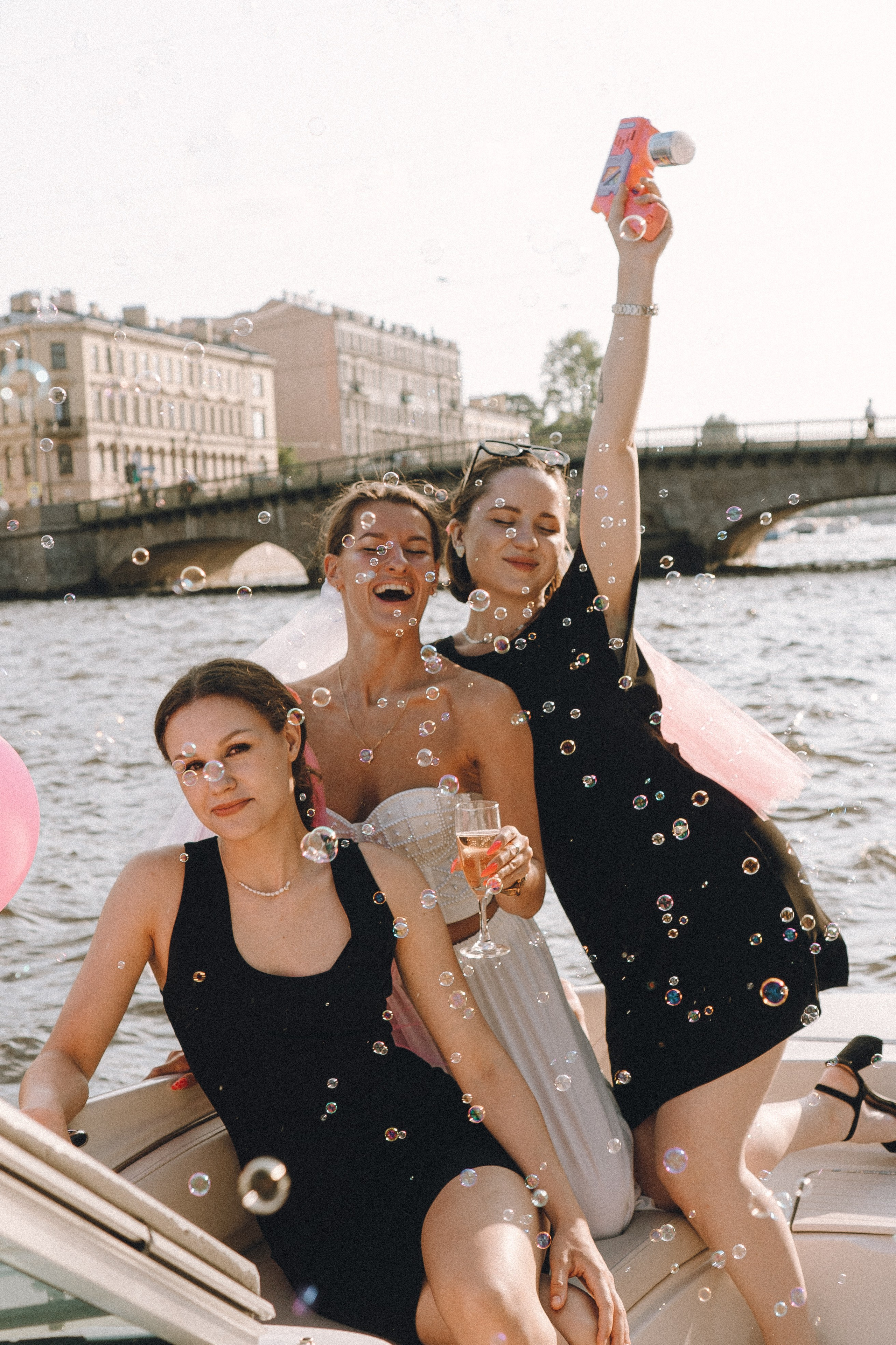 ДЕВИЧНИК НА КАТЕРЕ. Профессиональный фотограф, Санкт-Петербург — Виктория Богомолова