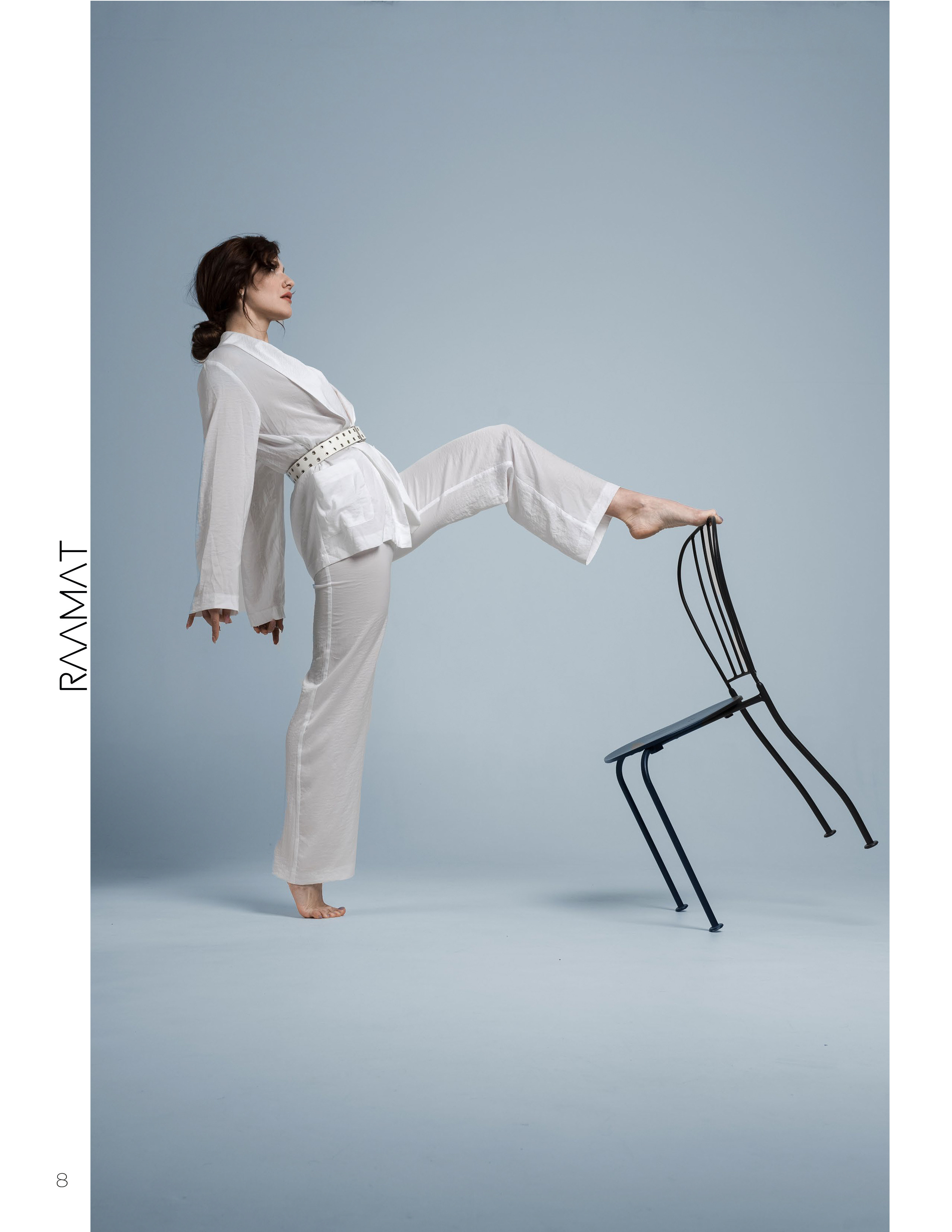Raamat magazine. White suit. Съемка портретных фотографий в Краснодаре Егор Клейчин