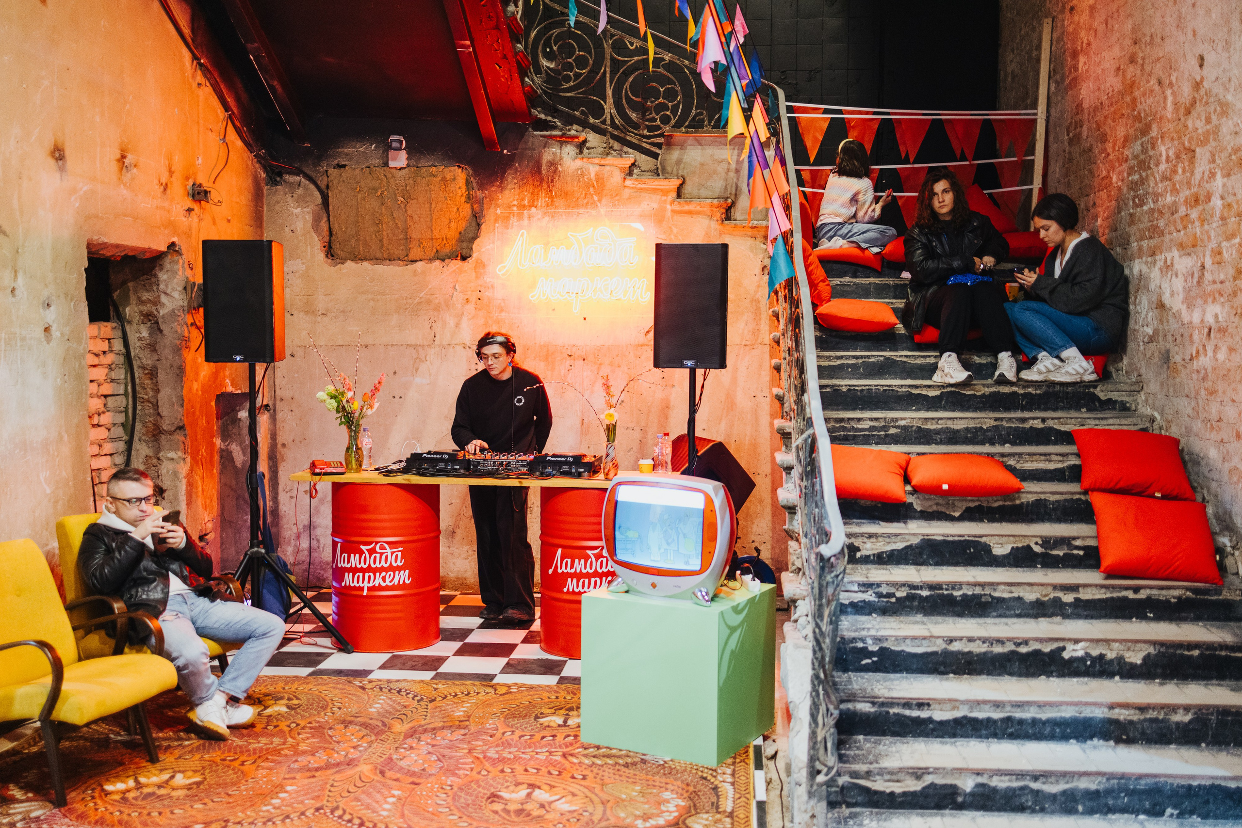 28–29 апреля 2024 в Типографии Сытина / День 1/ фото Валерий Белобеев. Фотоотчеты «Ламбада-маркета»