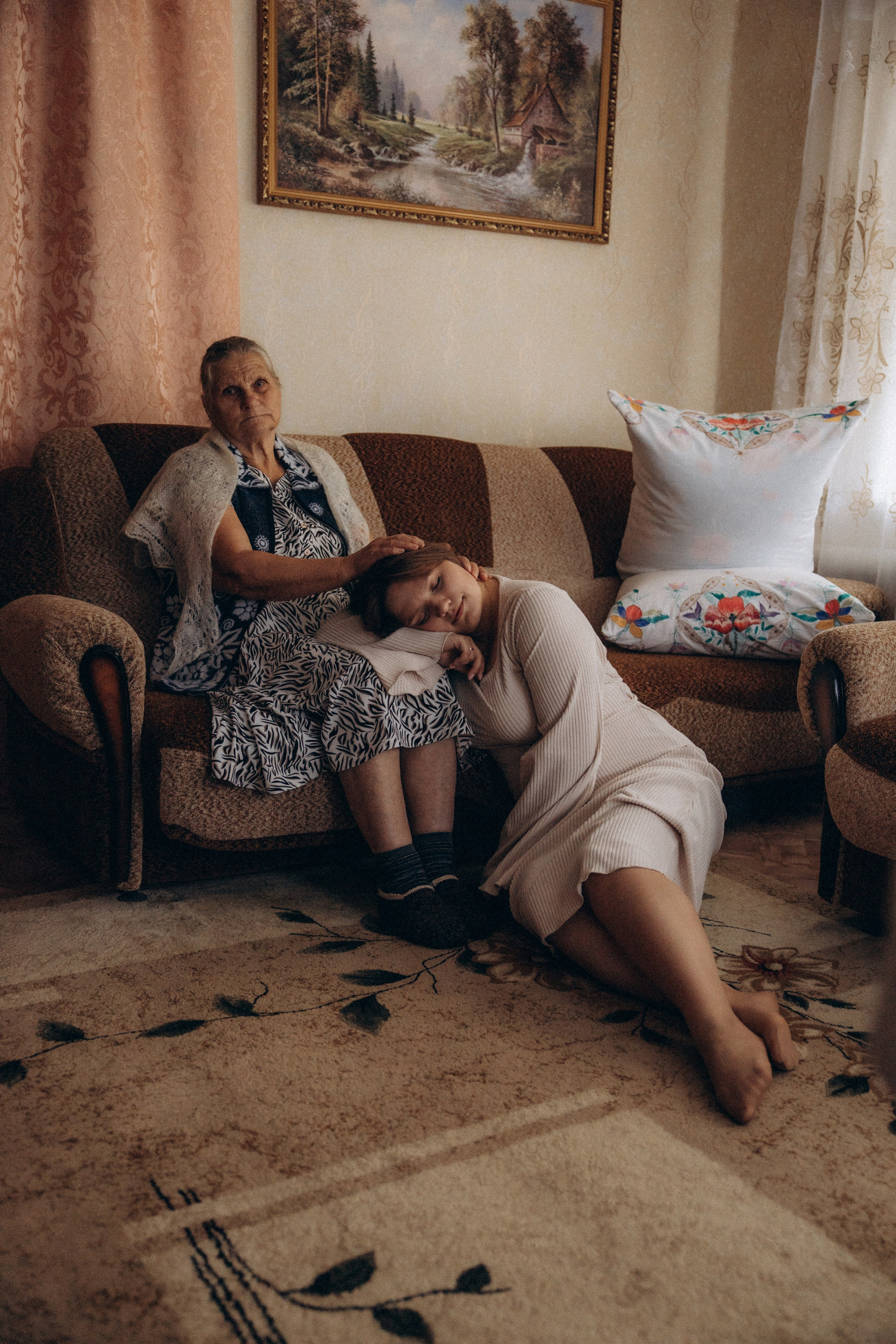 Аня и бабушка. Семейный фотограф Губкин/Старый Оскол